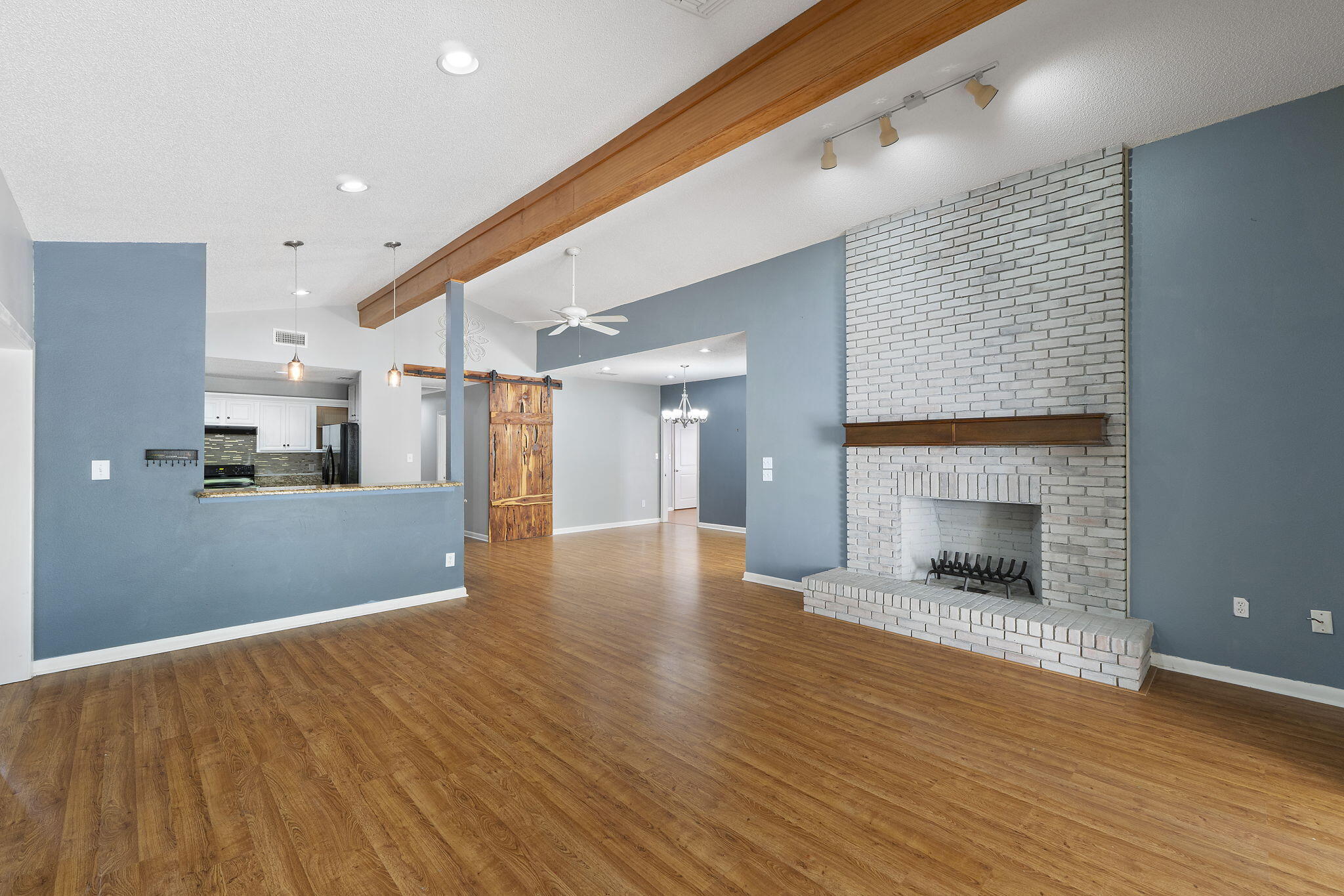 LONGWOOD PINES S/D - Residential