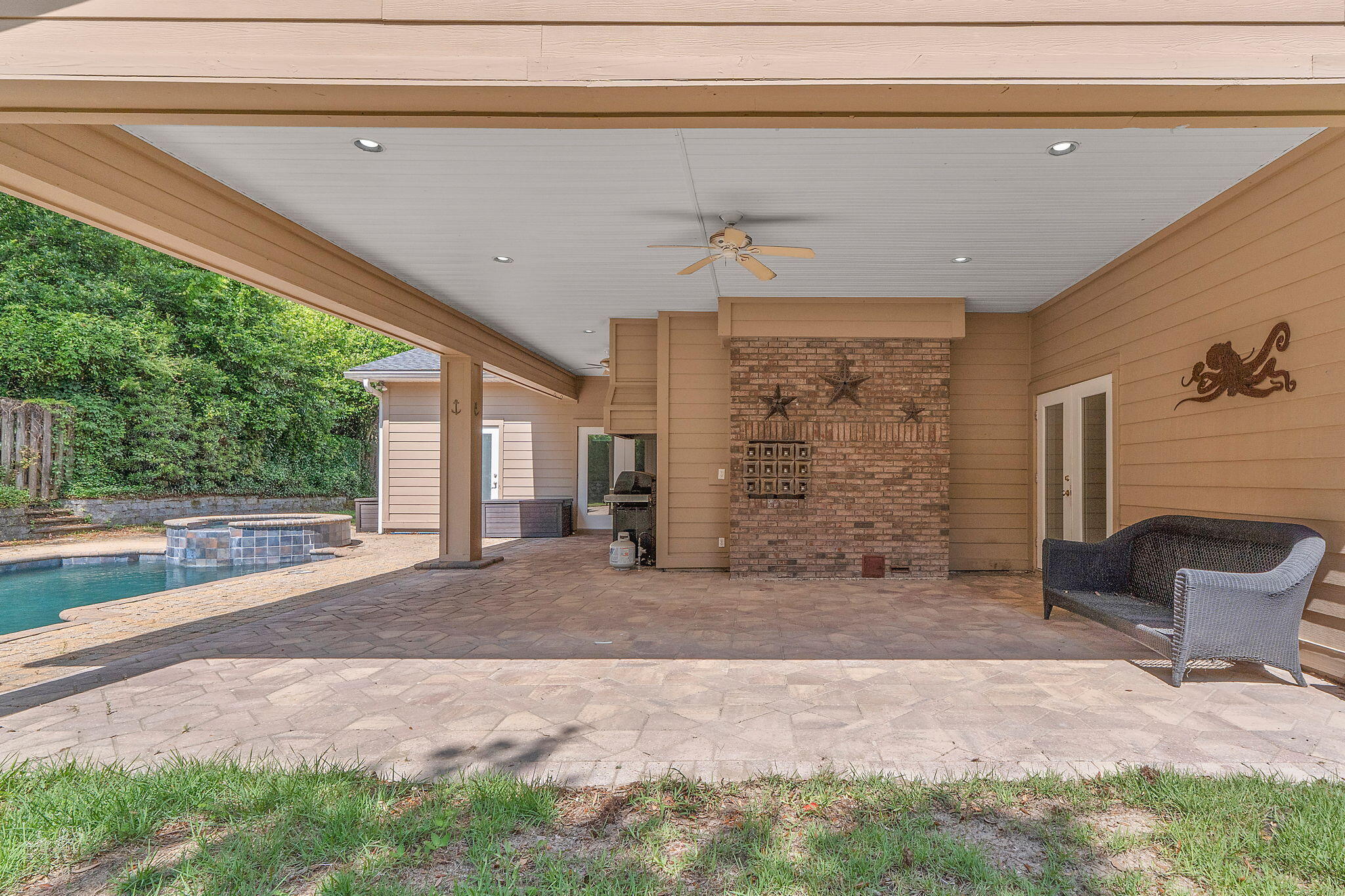 LONGWOOD PINES S/D - Residential