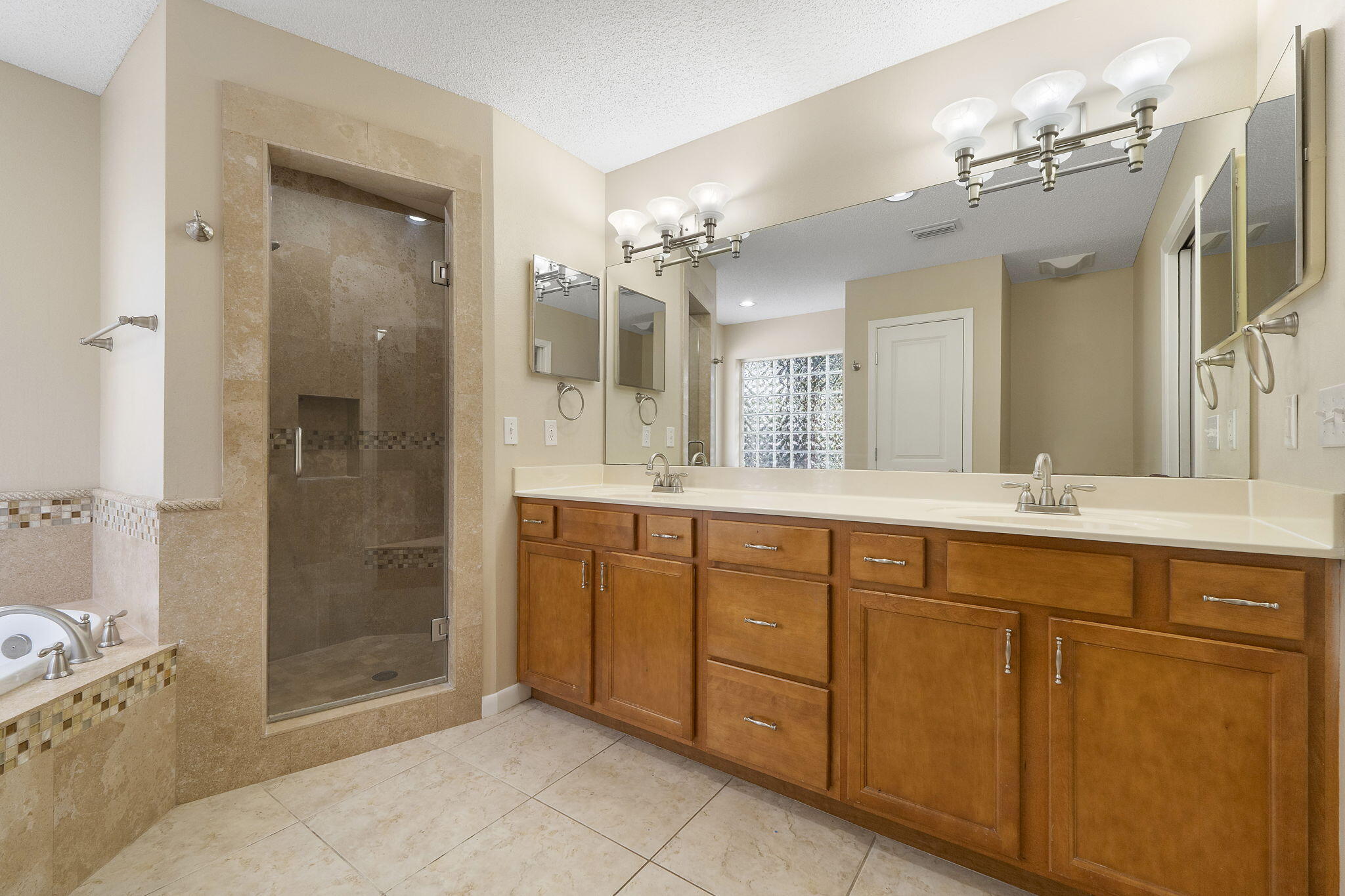 LONGWOOD PINES S/D - Residential