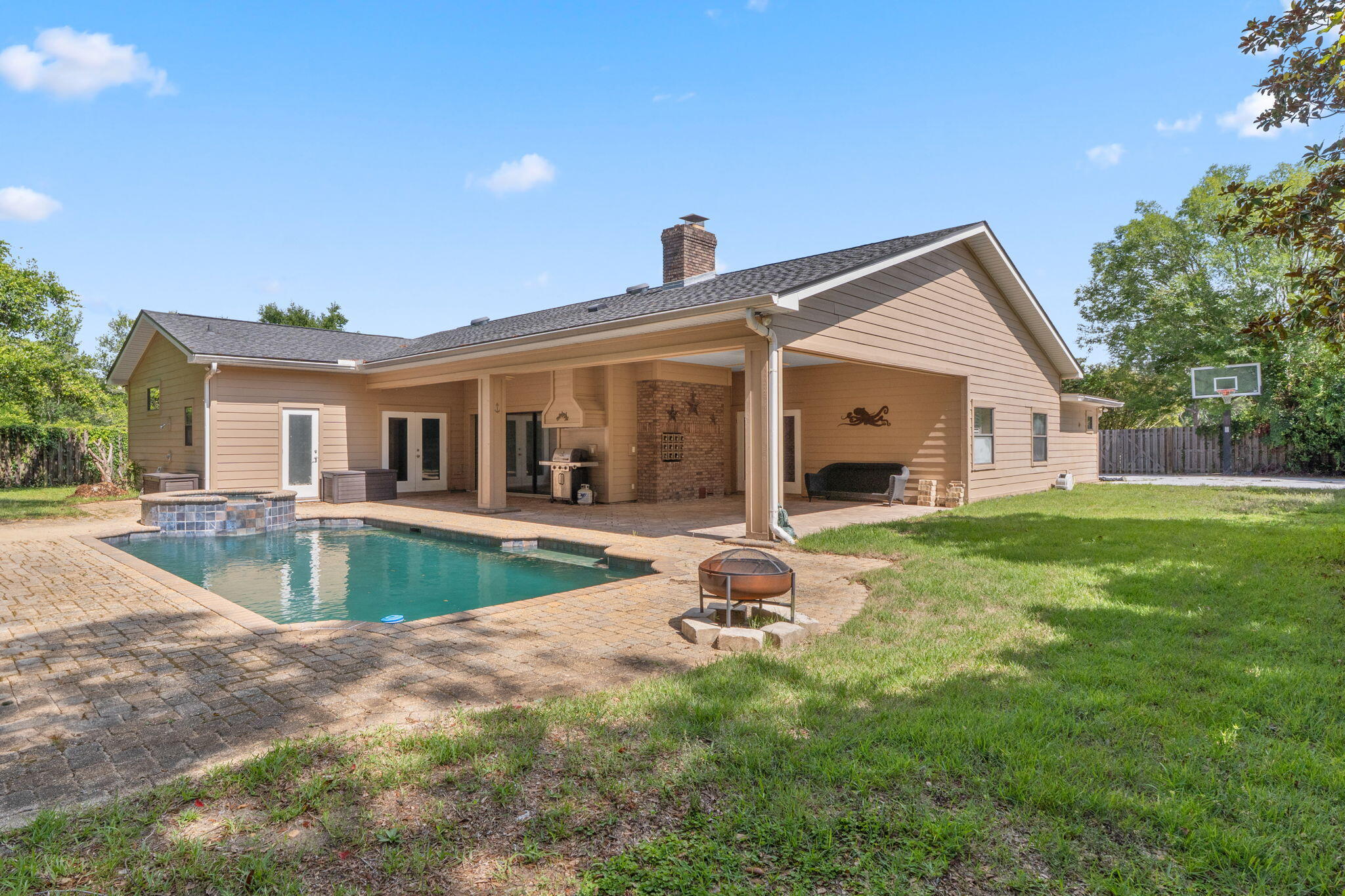LONGWOOD PINES S/D - Residential