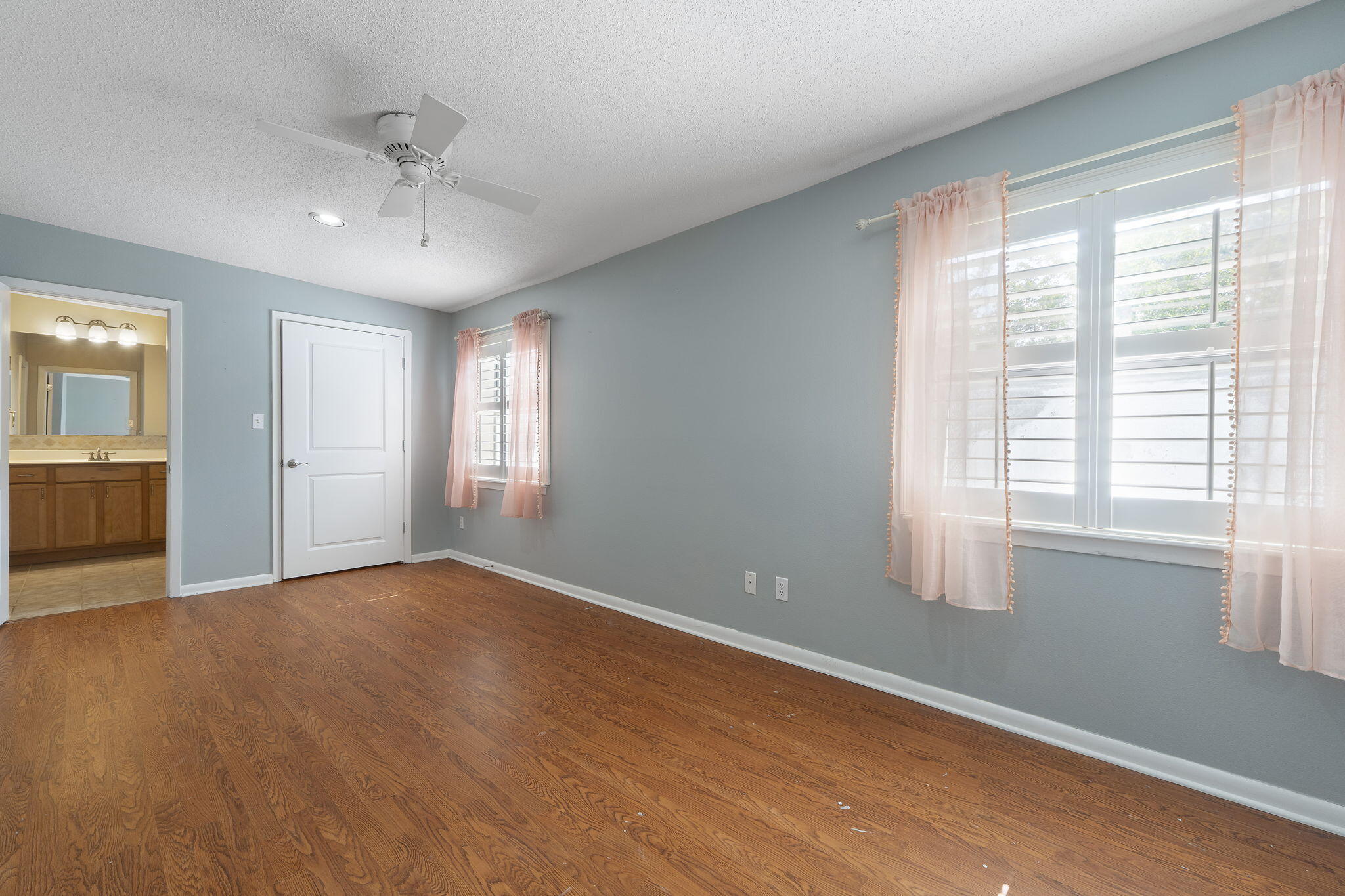LONGWOOD PINES S/D - Residential
