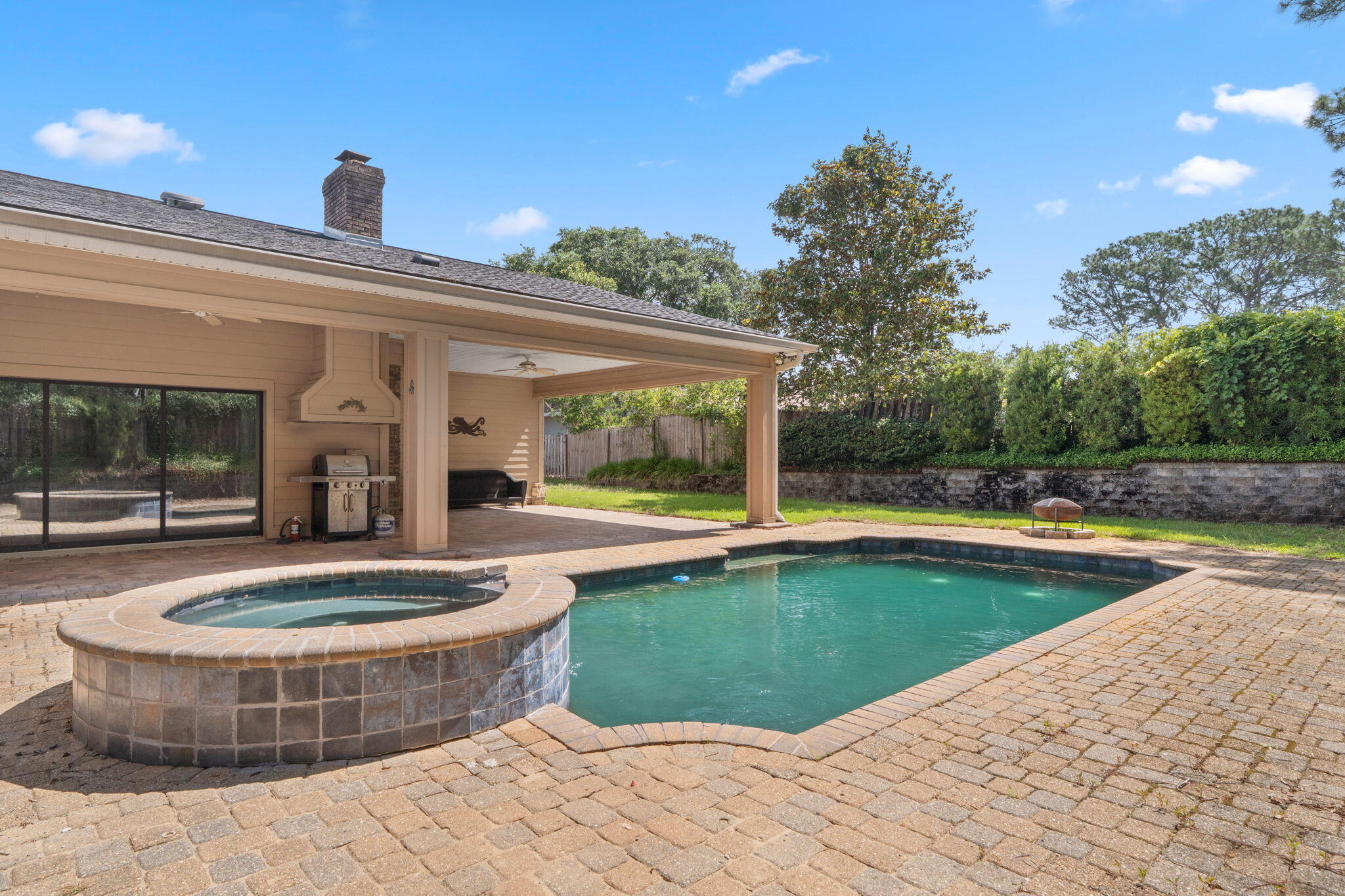 LONGWOOD PINES S/D - Residential