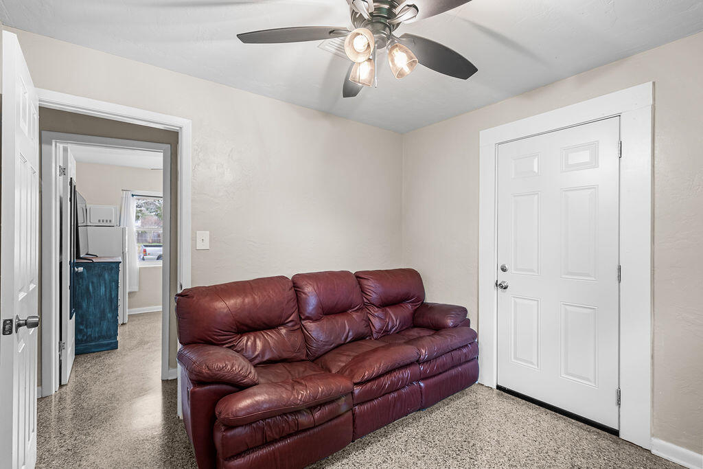 BRYN MAWR PARK - Residential