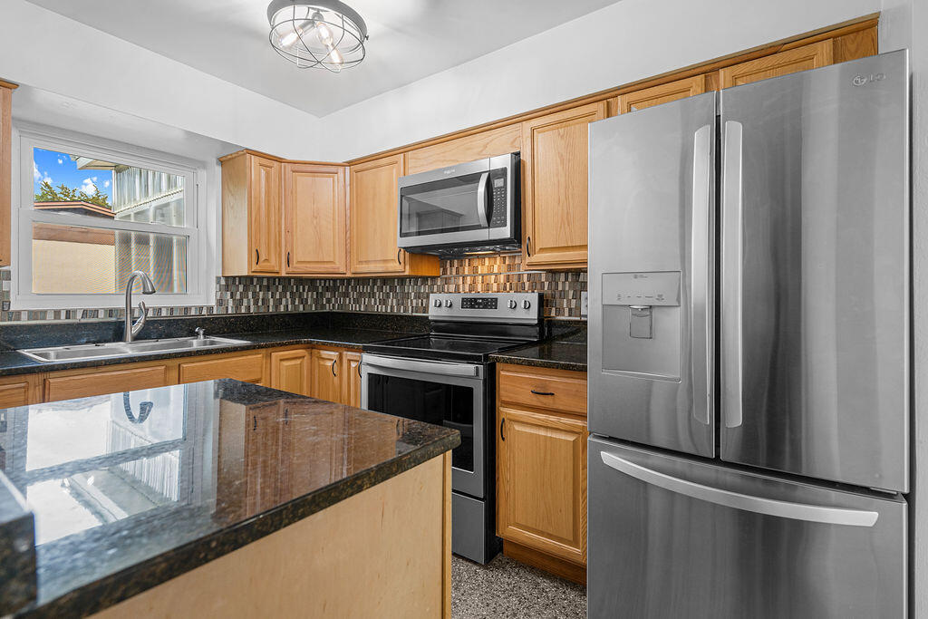 BRYN MAWR PARK - Residential