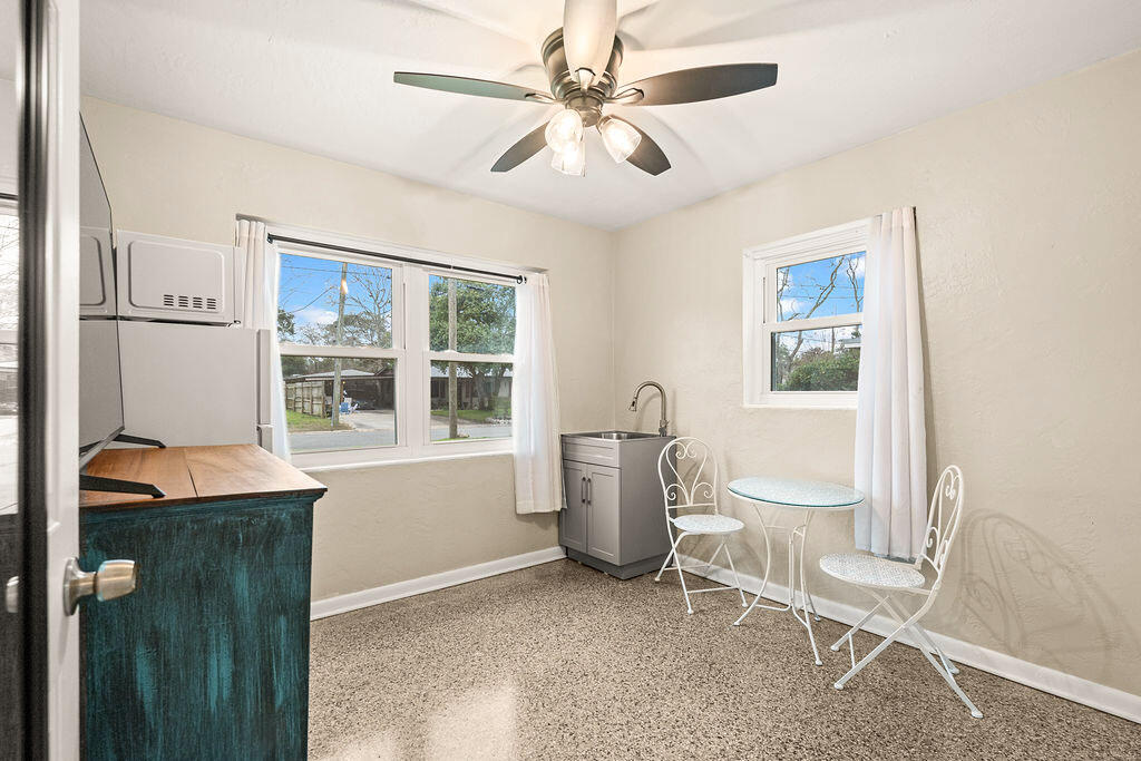 BRYN MAWR PARK - Residential