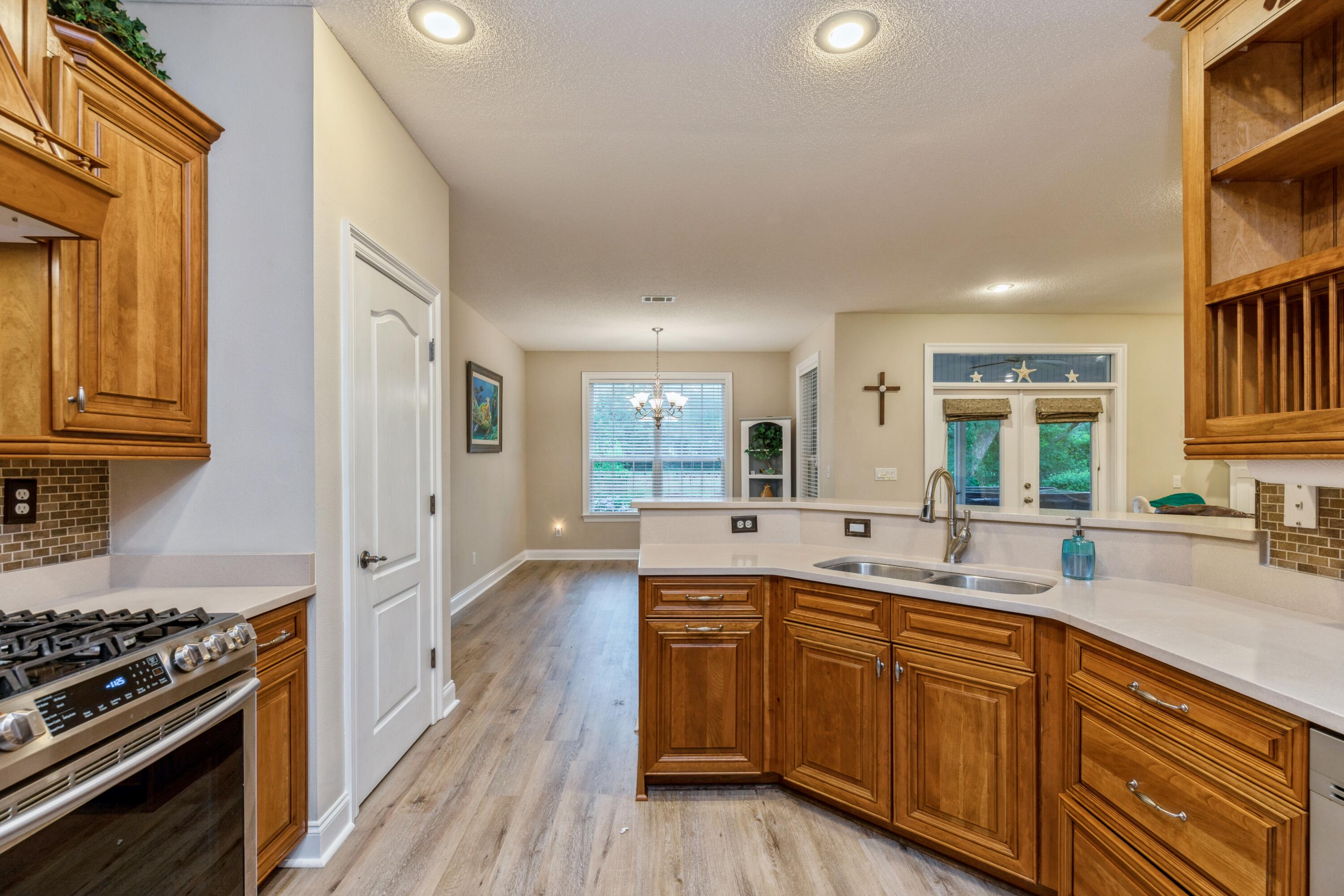 FAIRWAY OAKS AT MAGNOLIA PLANTATION LOT 9 - Residential