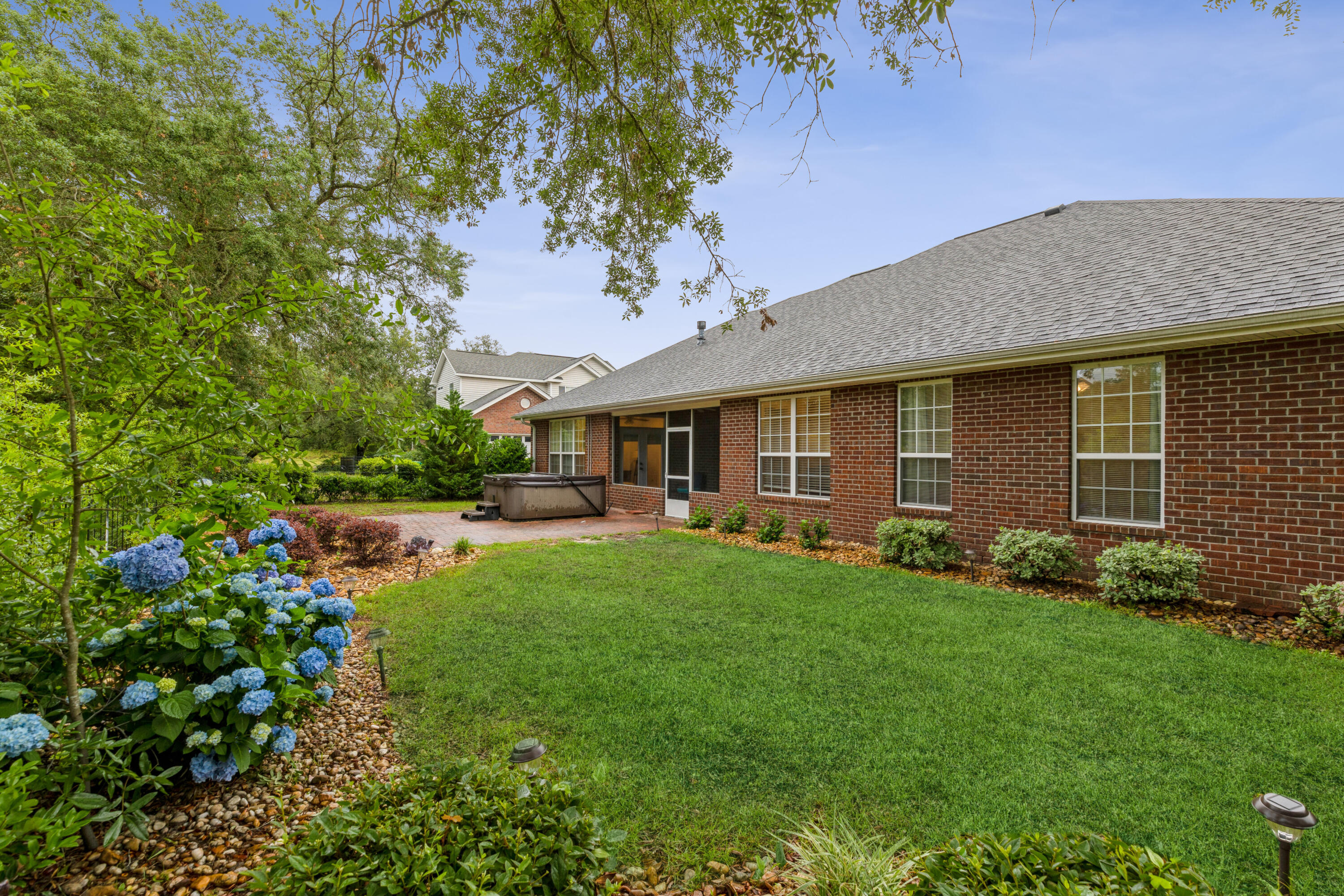 FAIRWAY OAKS AT MAGNOLIA PLANTATION LOT 9 - Residential