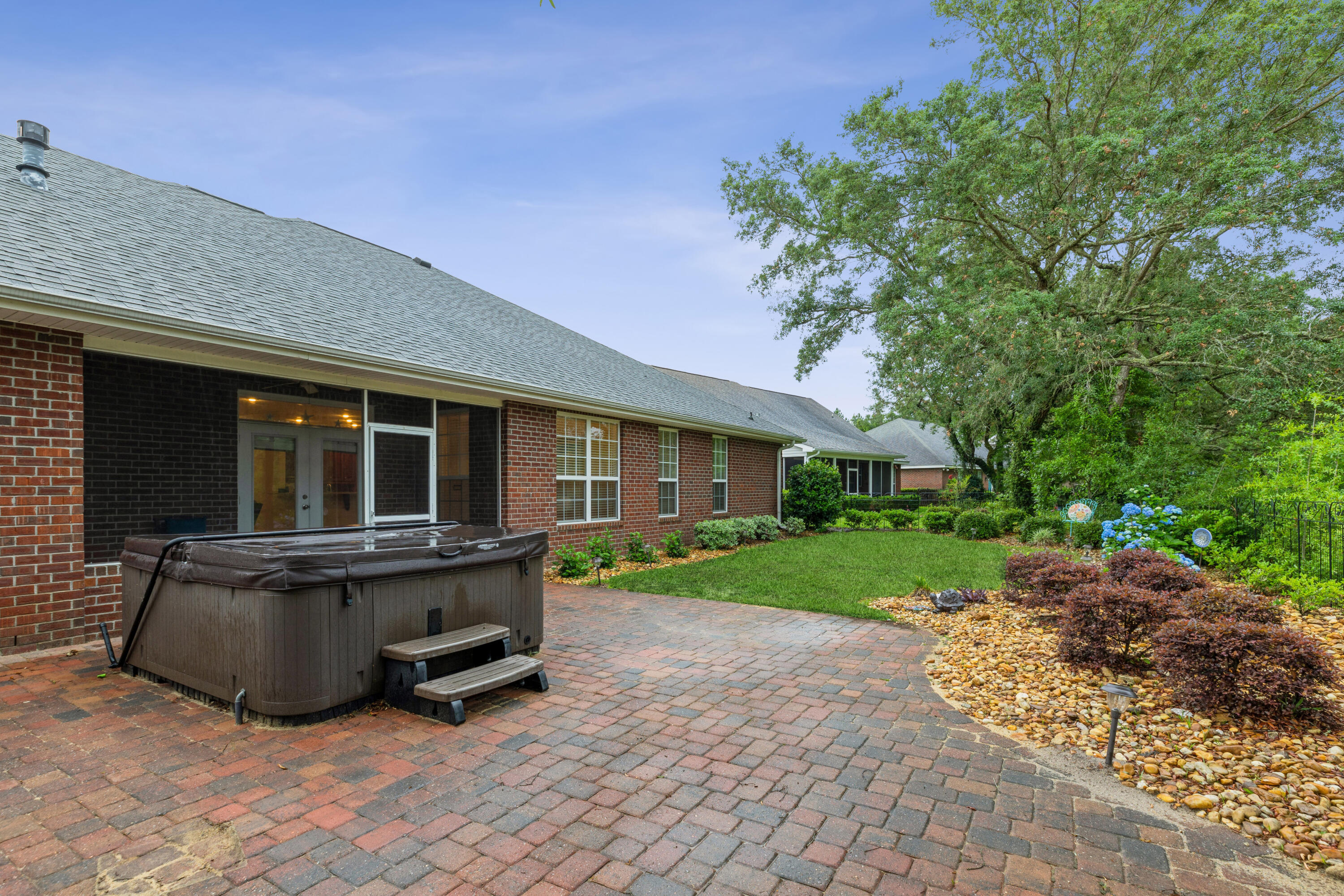 FAIRWAY OAKS AT MAGNOLIA PLANTATION LOT 9 - Residential