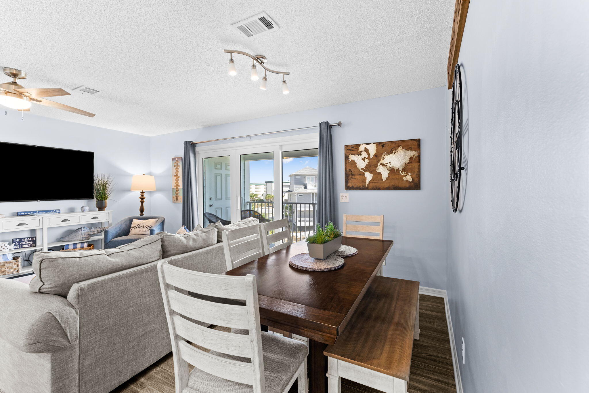 BEACHSIDE VILLAS CONDO - Residential