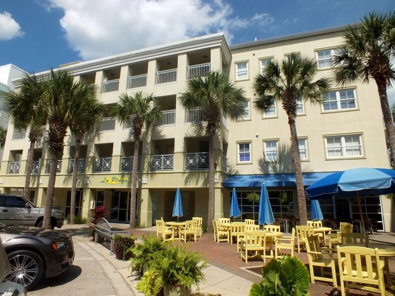 INN AT GULF PLACE - Residential