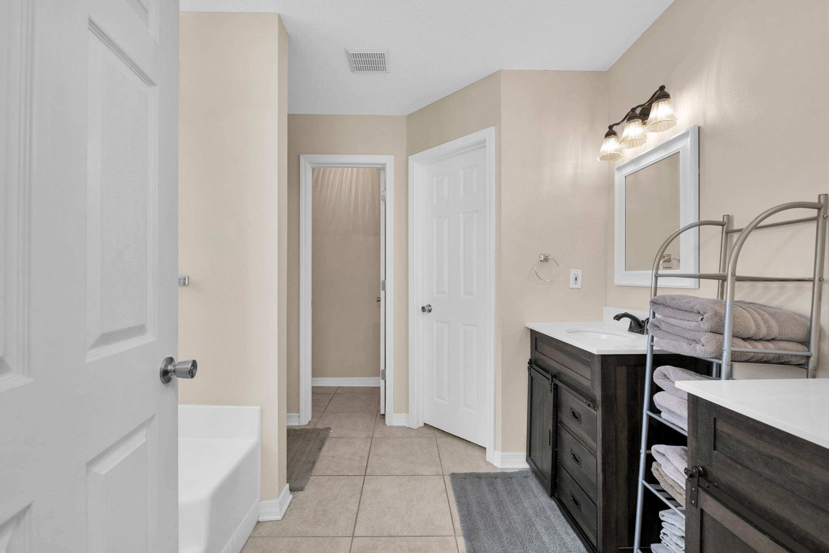 HOLLEY BY THE SEA - Residential