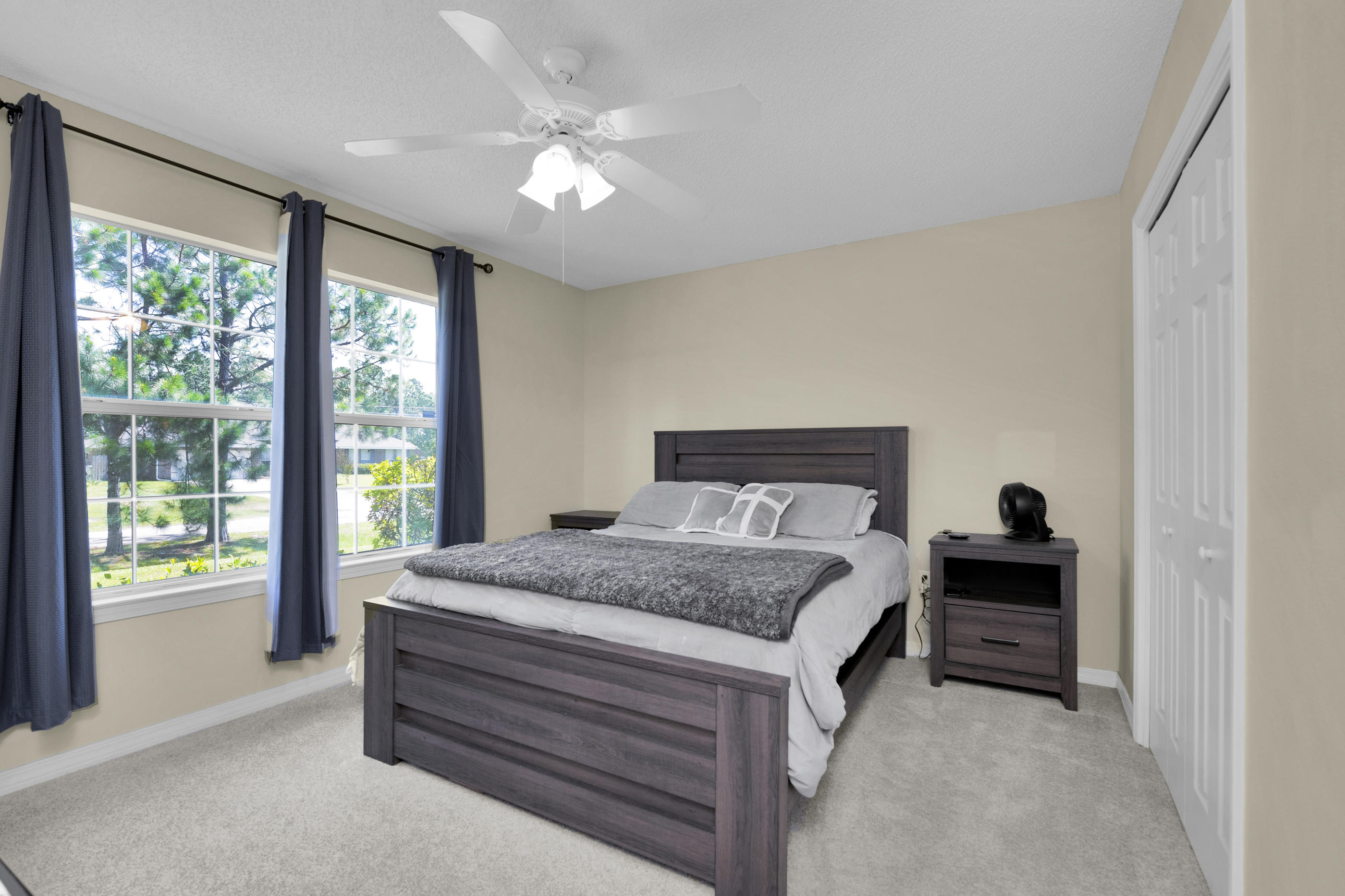 HOLLEY BY THE SEA - Residential