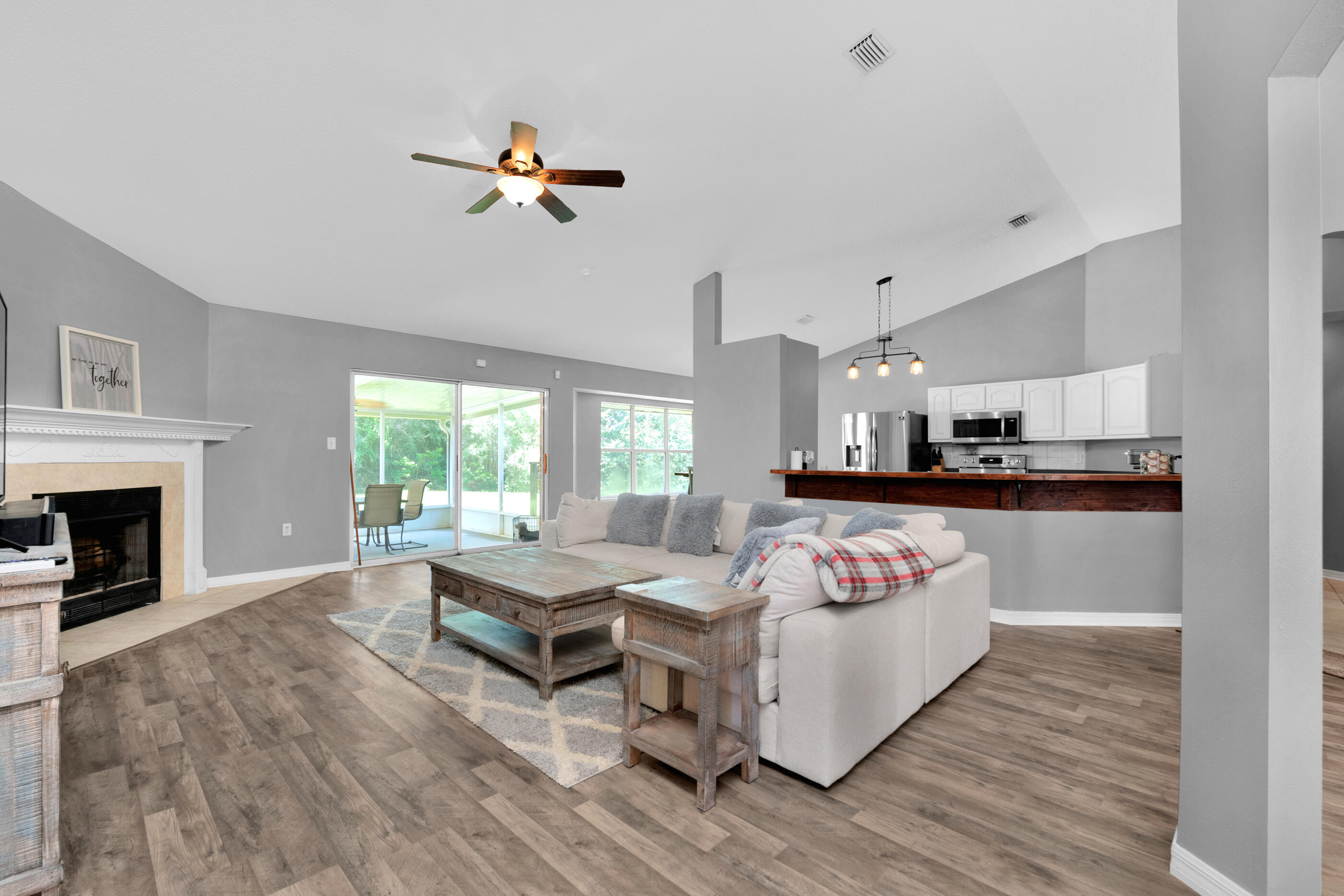 HOLLEY BY THE SEA - Residential