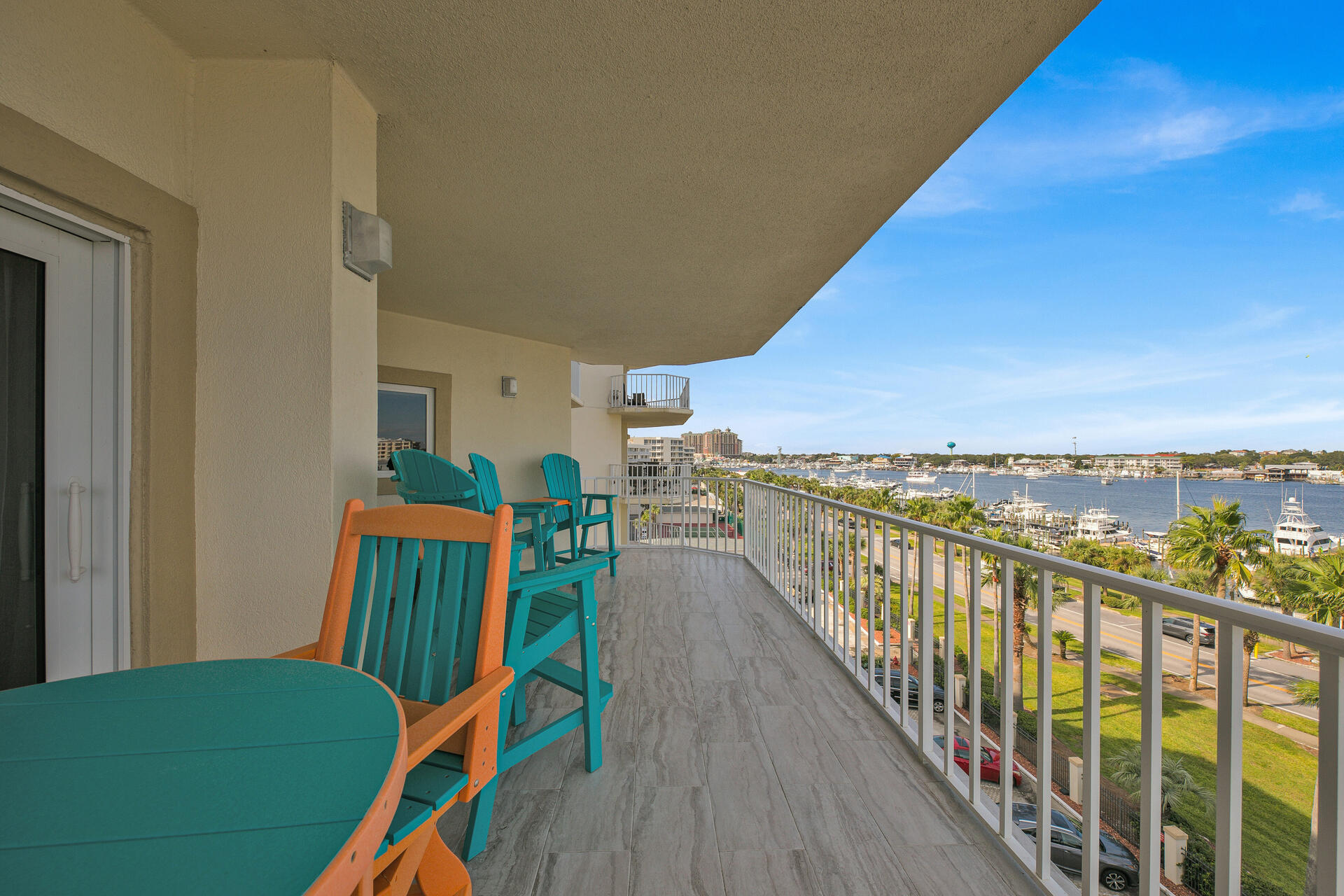 WATERVIEW TOWERS PH 2 - Residential