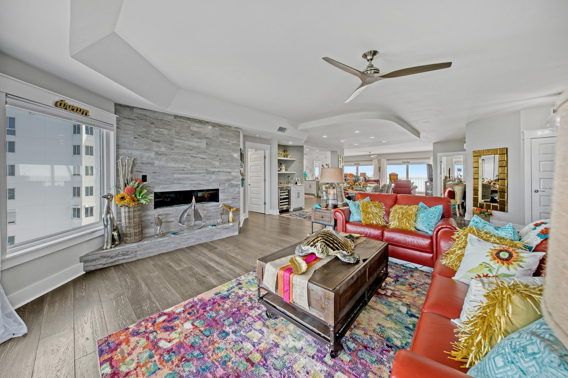 WATERVIEW TOWERS PH 2 - Residential