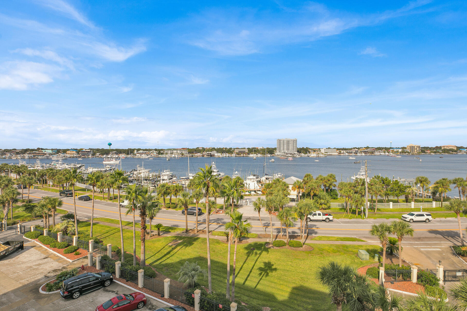 WATERVIEW TOWERS PH 2 - Residential