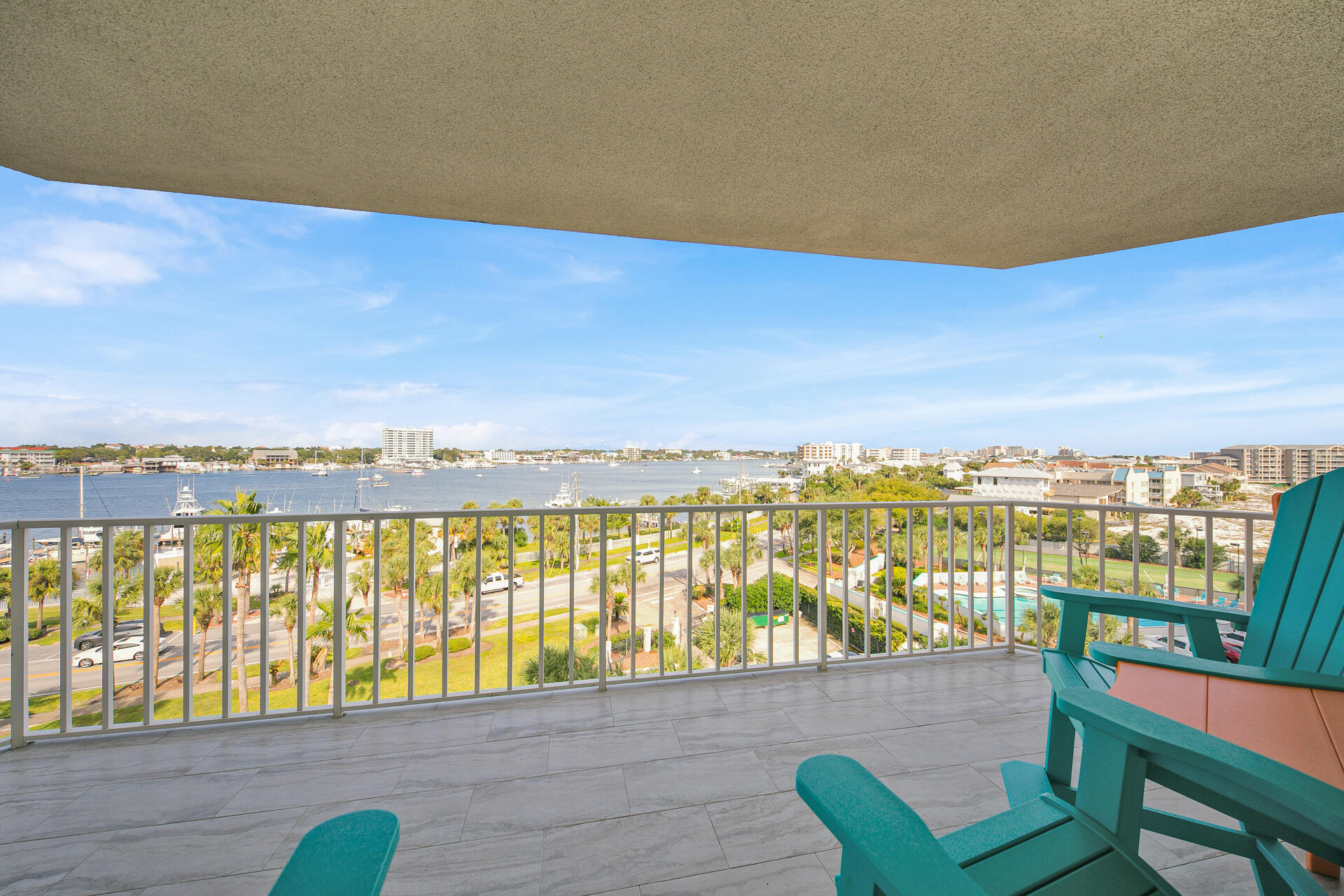 WATERVIEW TOWERS PH 2 - Residential