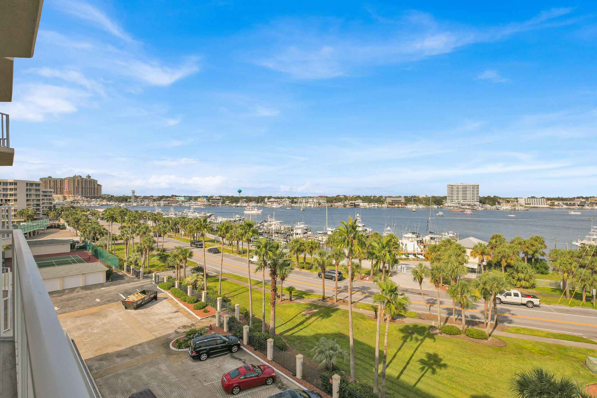 WATERVIEW TOWERS PH 2 - Residential