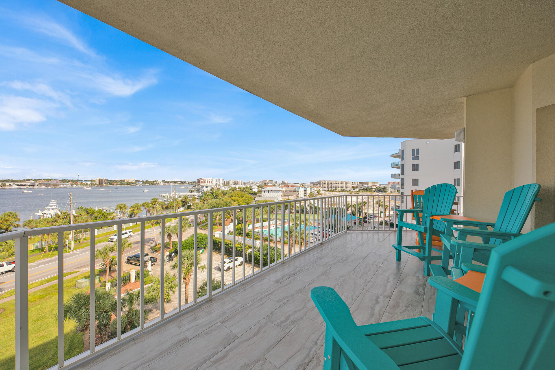 WATERVIEW TOWERS PH 2 - Residential