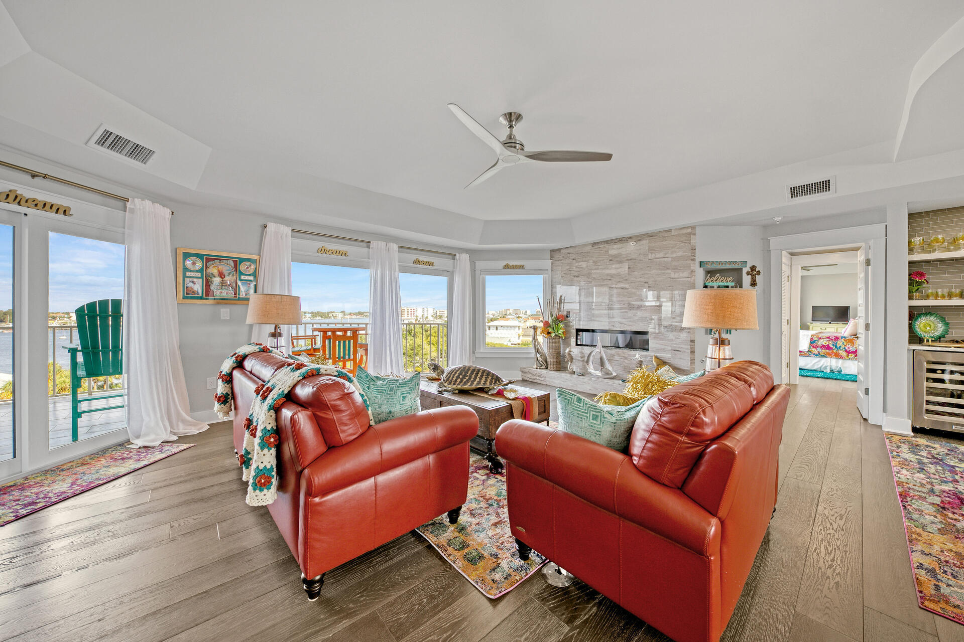 WATERVIEW TOWERS PH 2 - Residential