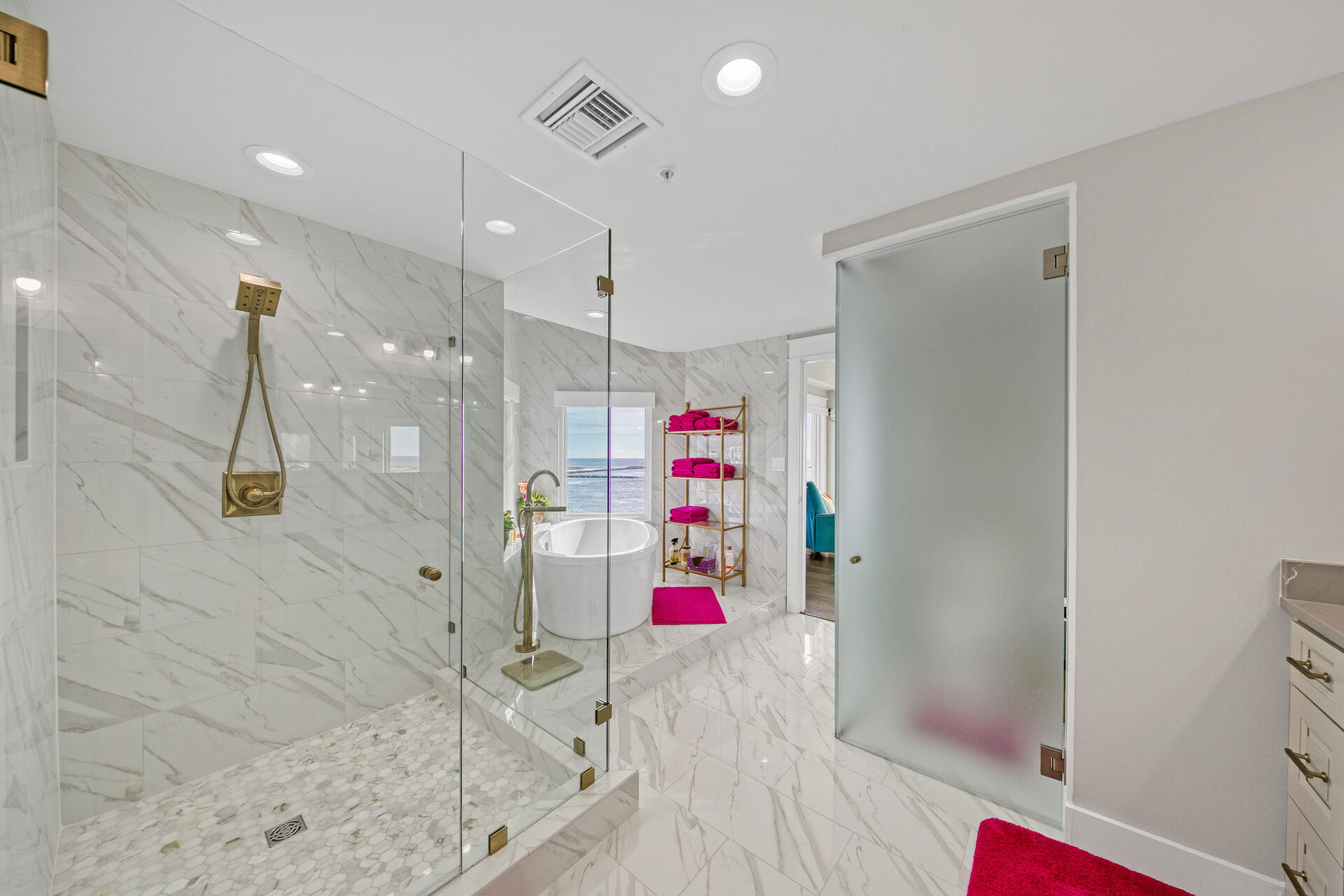 WATERVIEW TOWERS PH 2 - Residential
