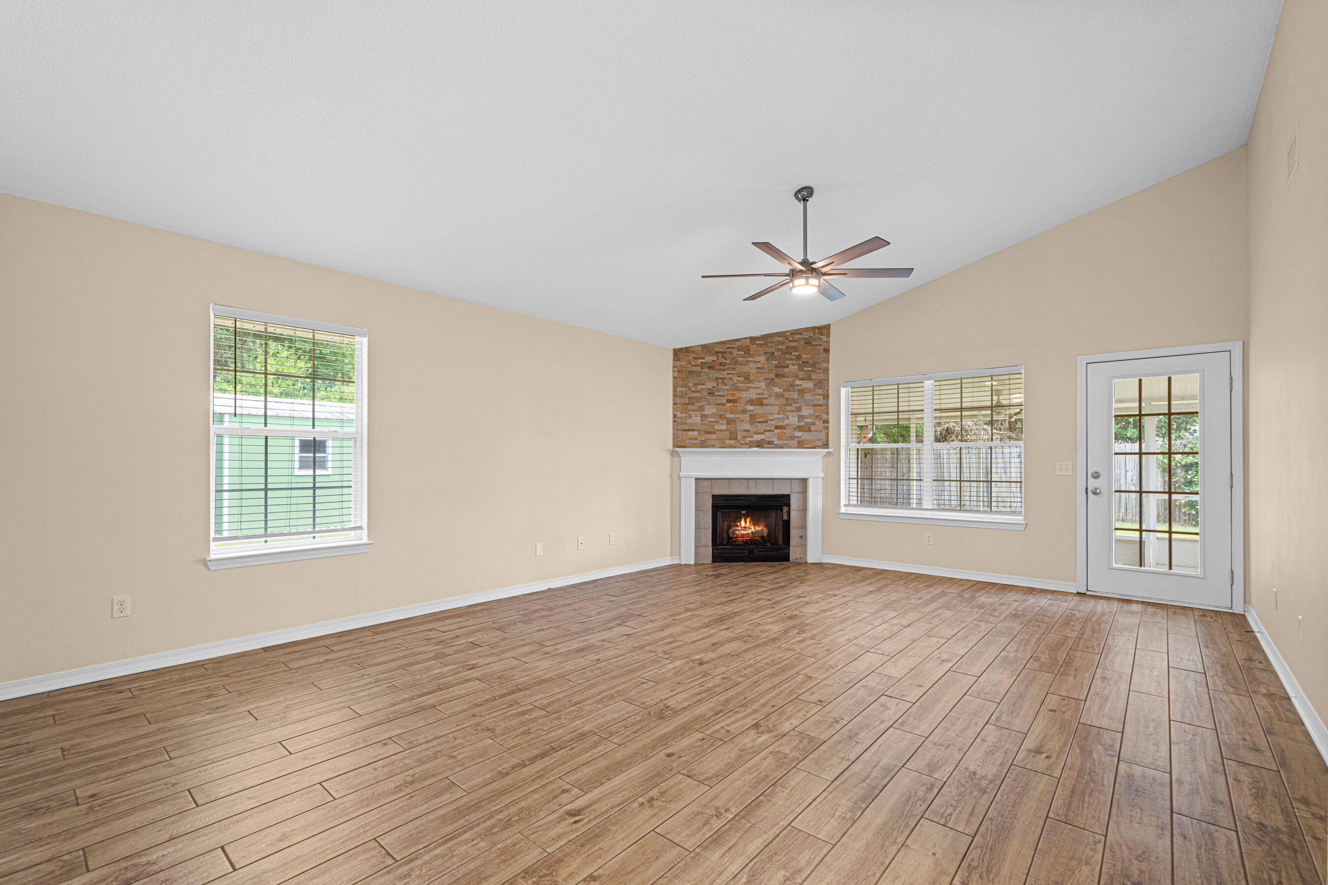 EMERALD VILLAGE S/D - Residential