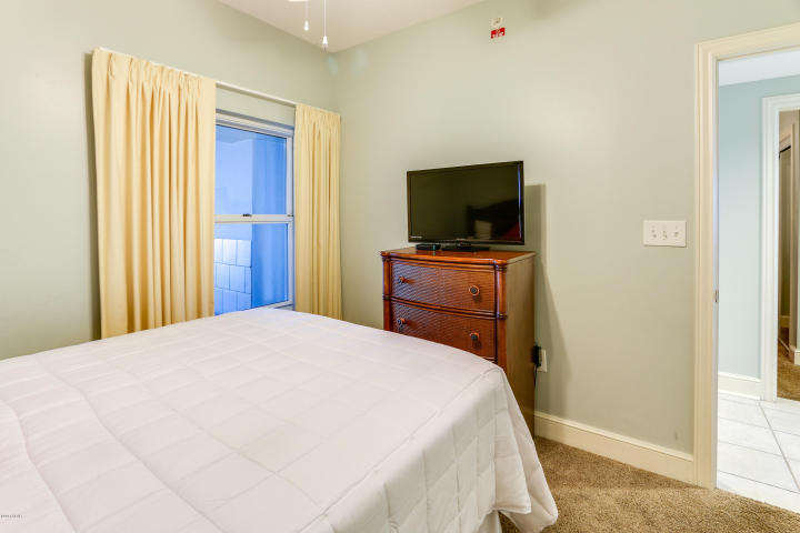 MAJESTIC BEACH TOWERS II - Residential