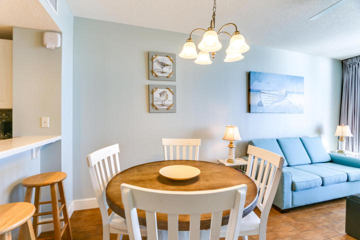 MAJESTIC BEACH TOWERS II - Residential