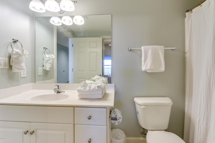 MAJESTIC BEACH TOWERS II - Residential