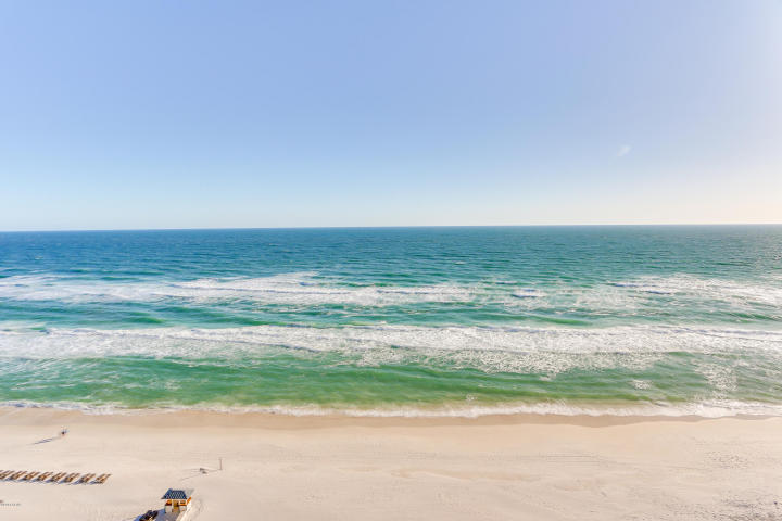 MAJESTIC BEACH TOWERS II - Residential