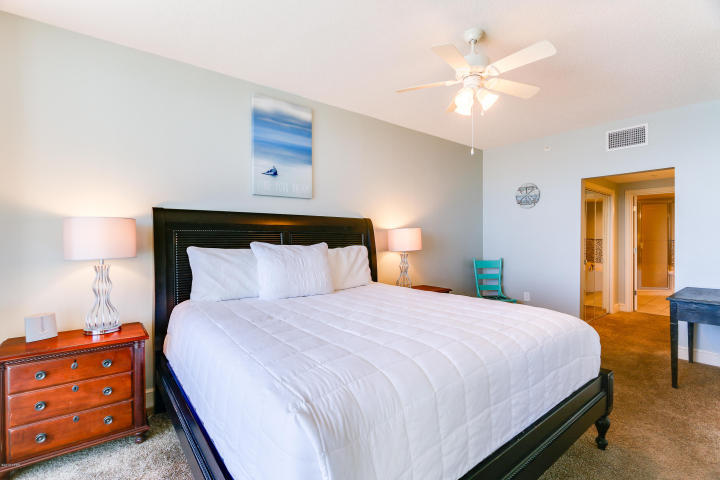 MAJESTIC BEACH TOWERS II - Residential