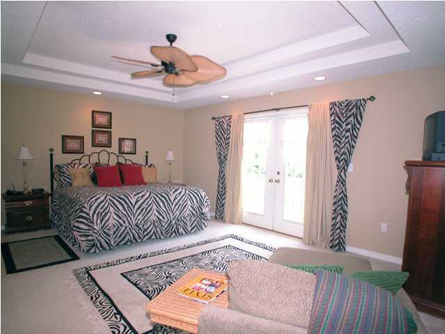 COUNTRY CLUB ESTATES 1 OF CRESTVIEW - Residential