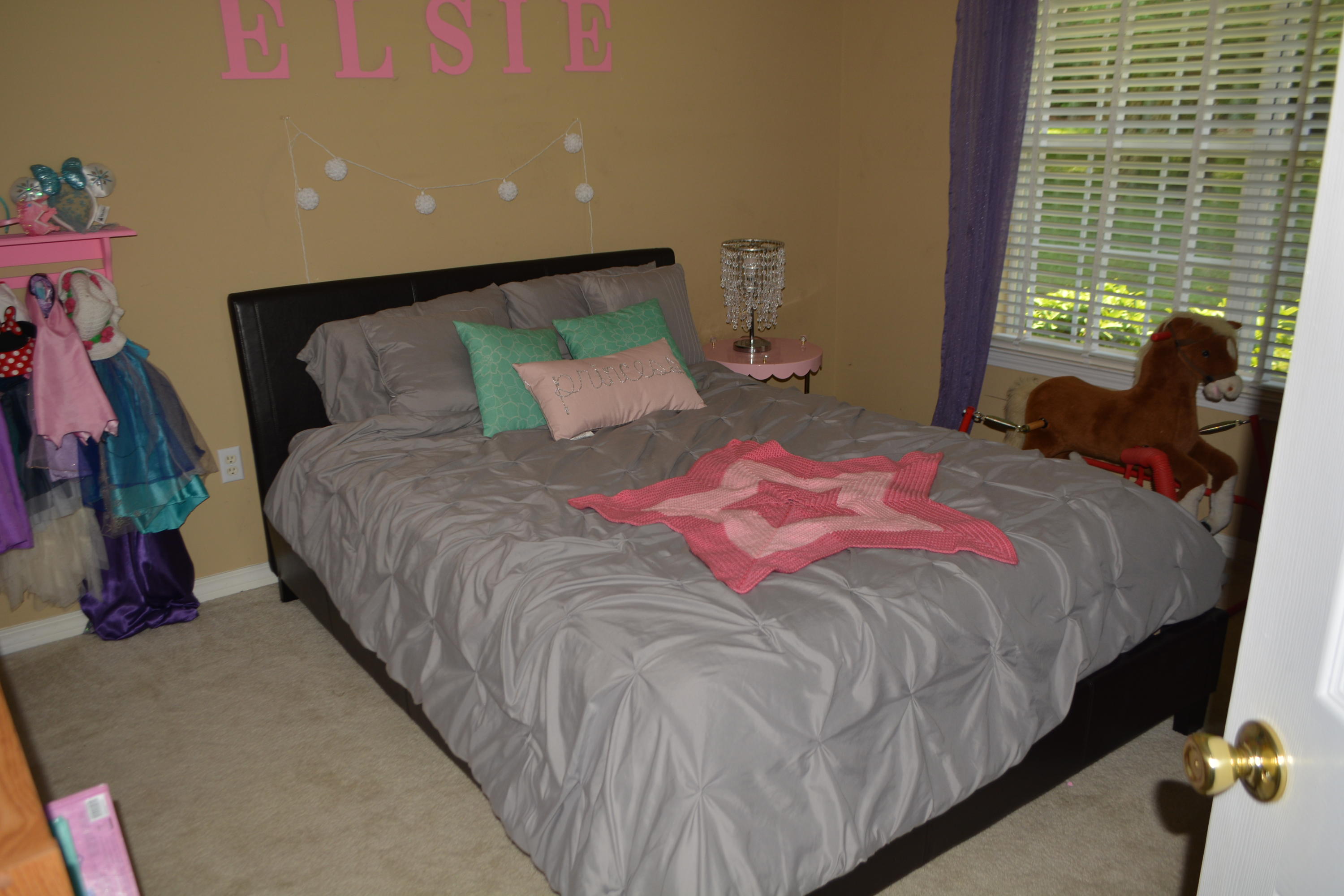 COUNTRY CLUB ESTATES 1 OF CRESTVIEW - Residential