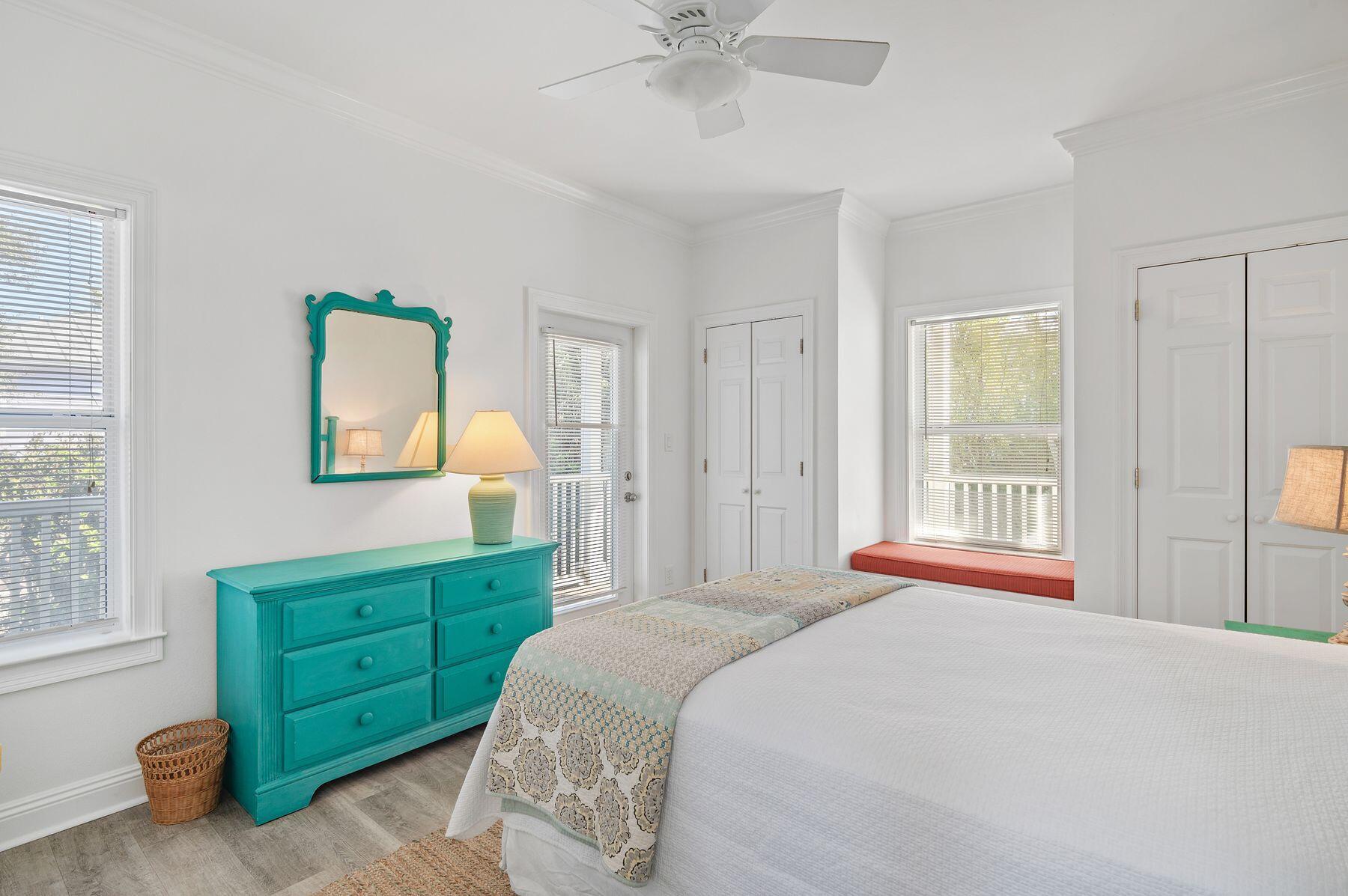 SUNRISE BEACH - Residential