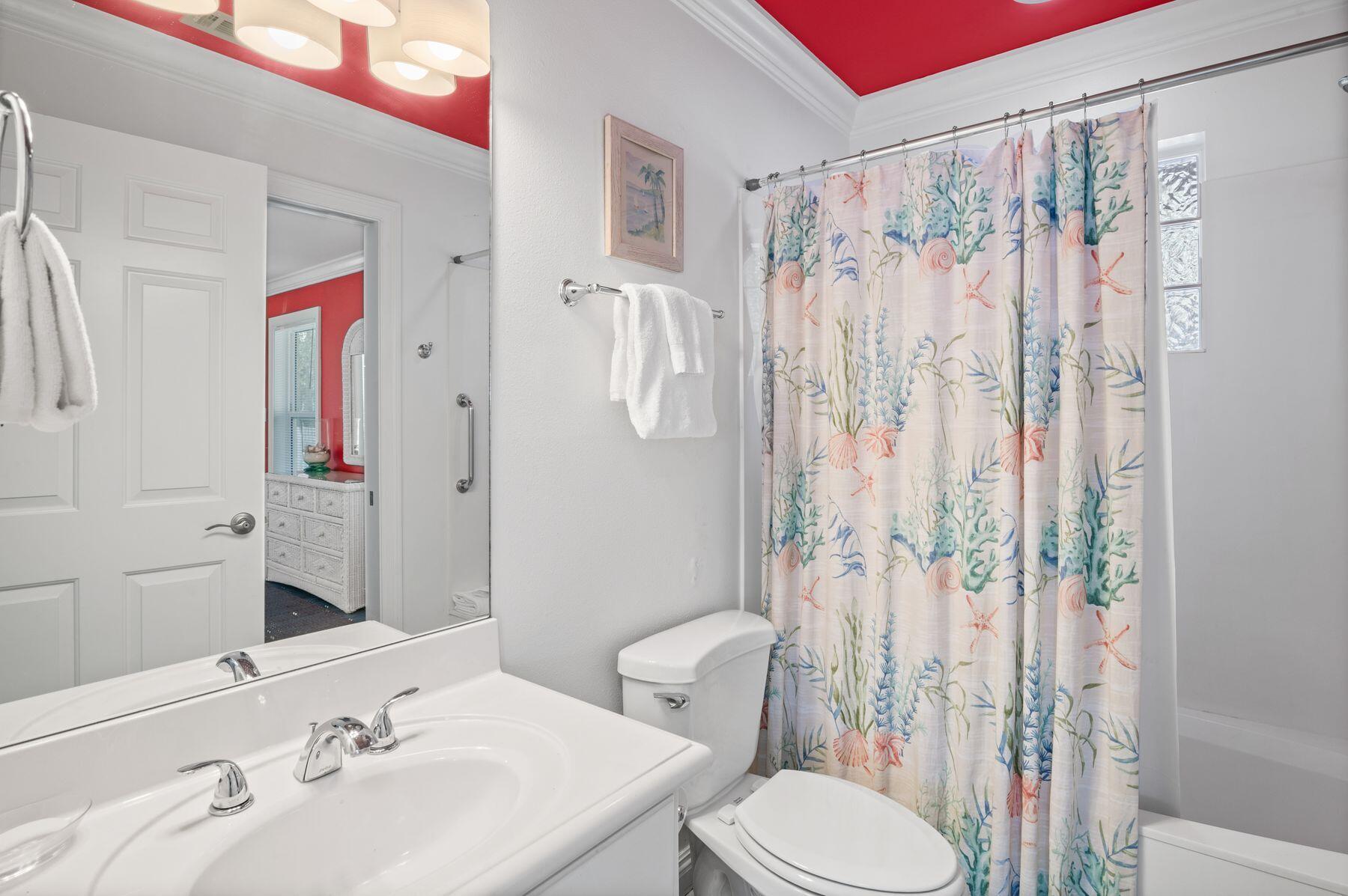 SUNRISE BEACH - Residential