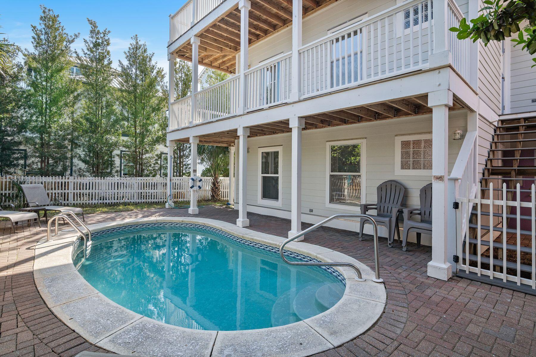 SUNRISE BEACH - Residential