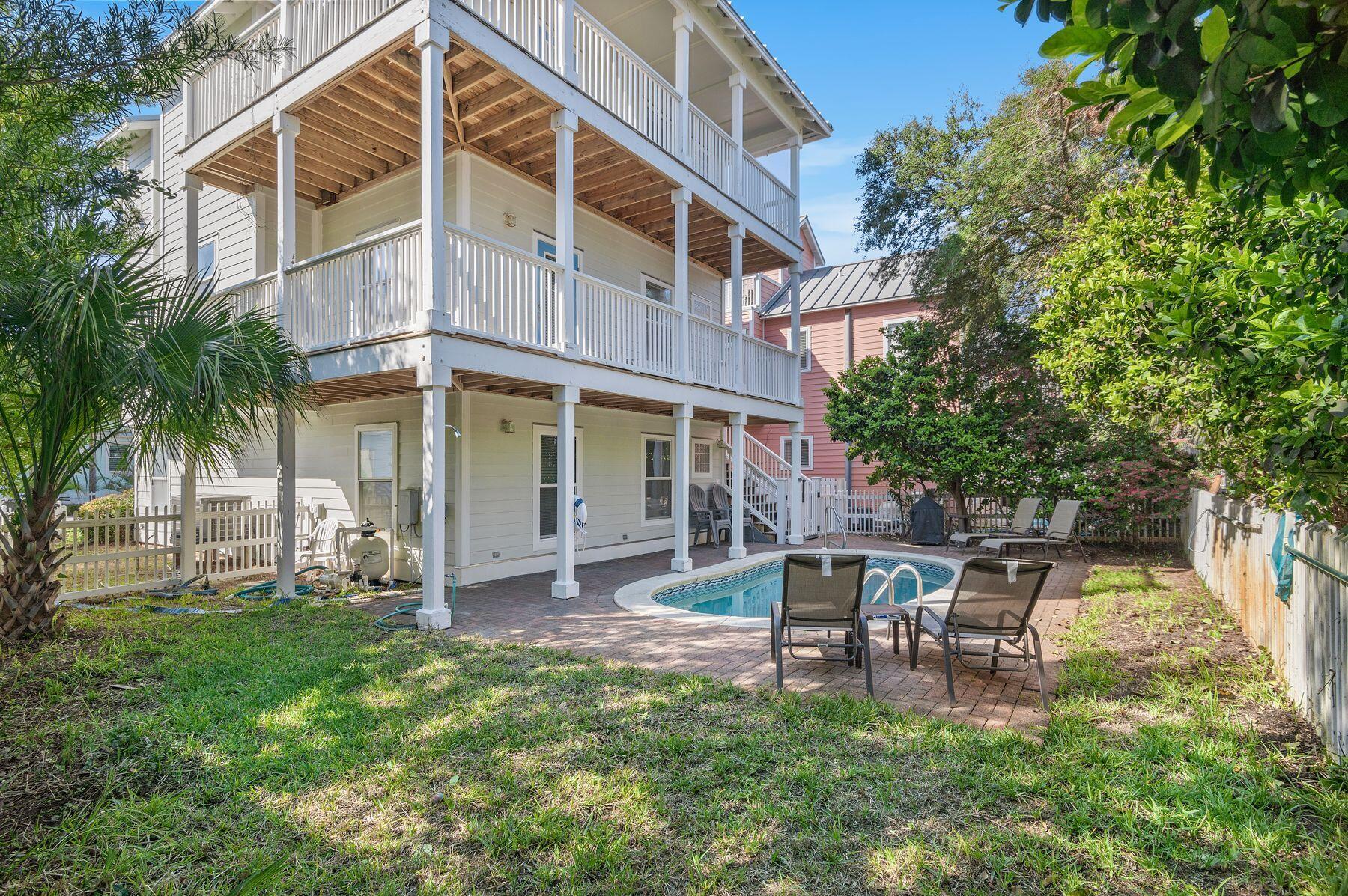 SUNRISE BEACH - Residential