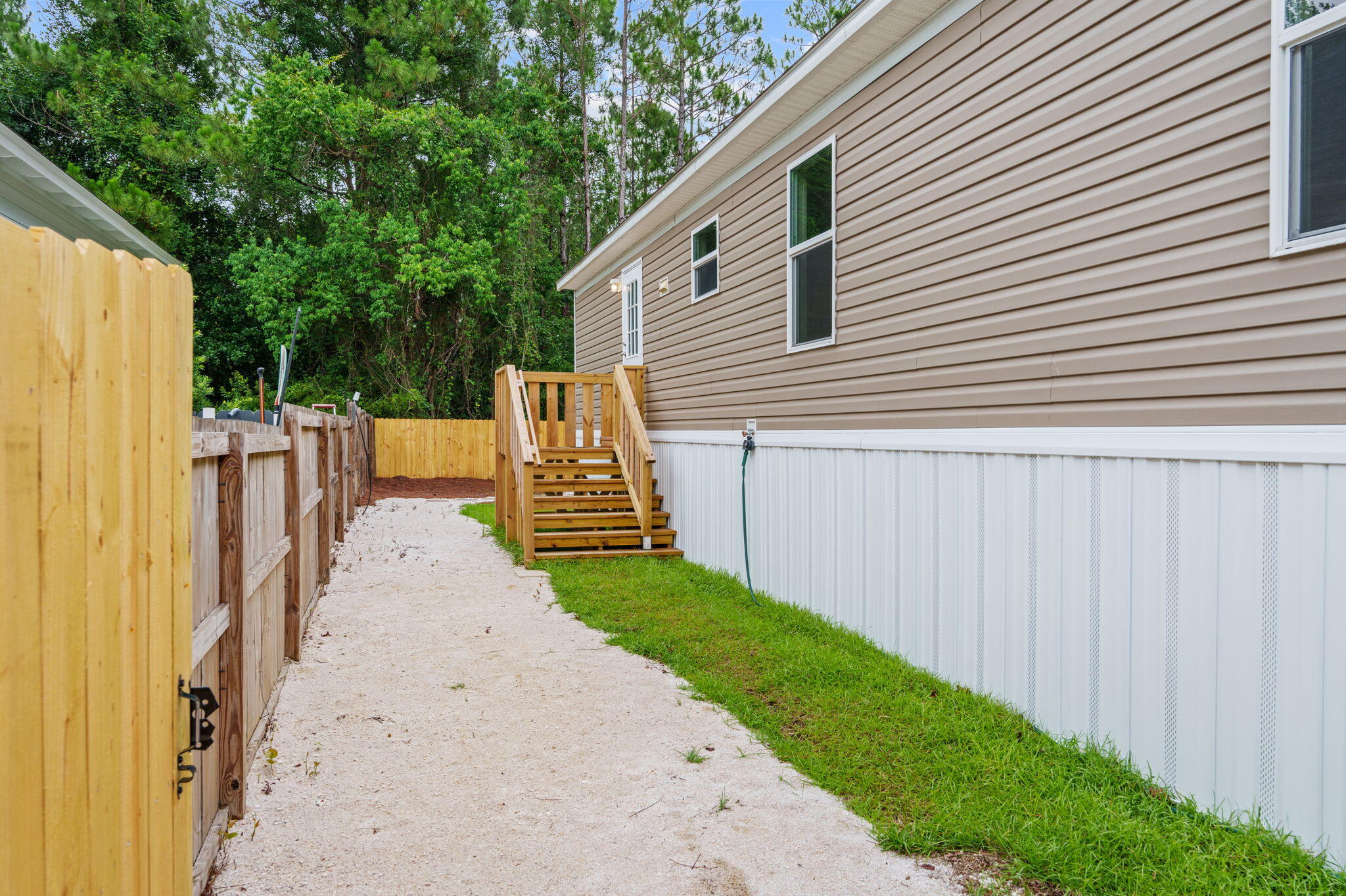 NO RECORDED SUBDIVISION - Residential