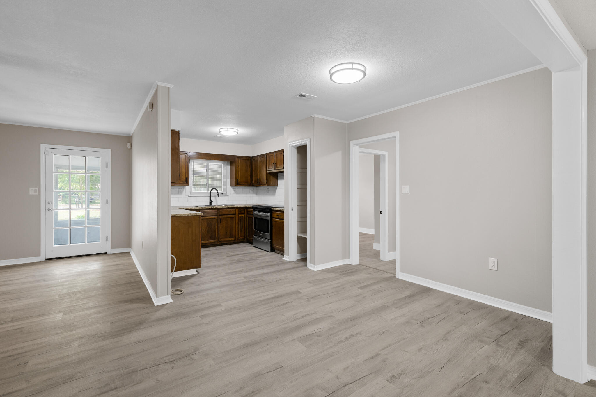 NO RECORDED SUBDIVISION - Residential