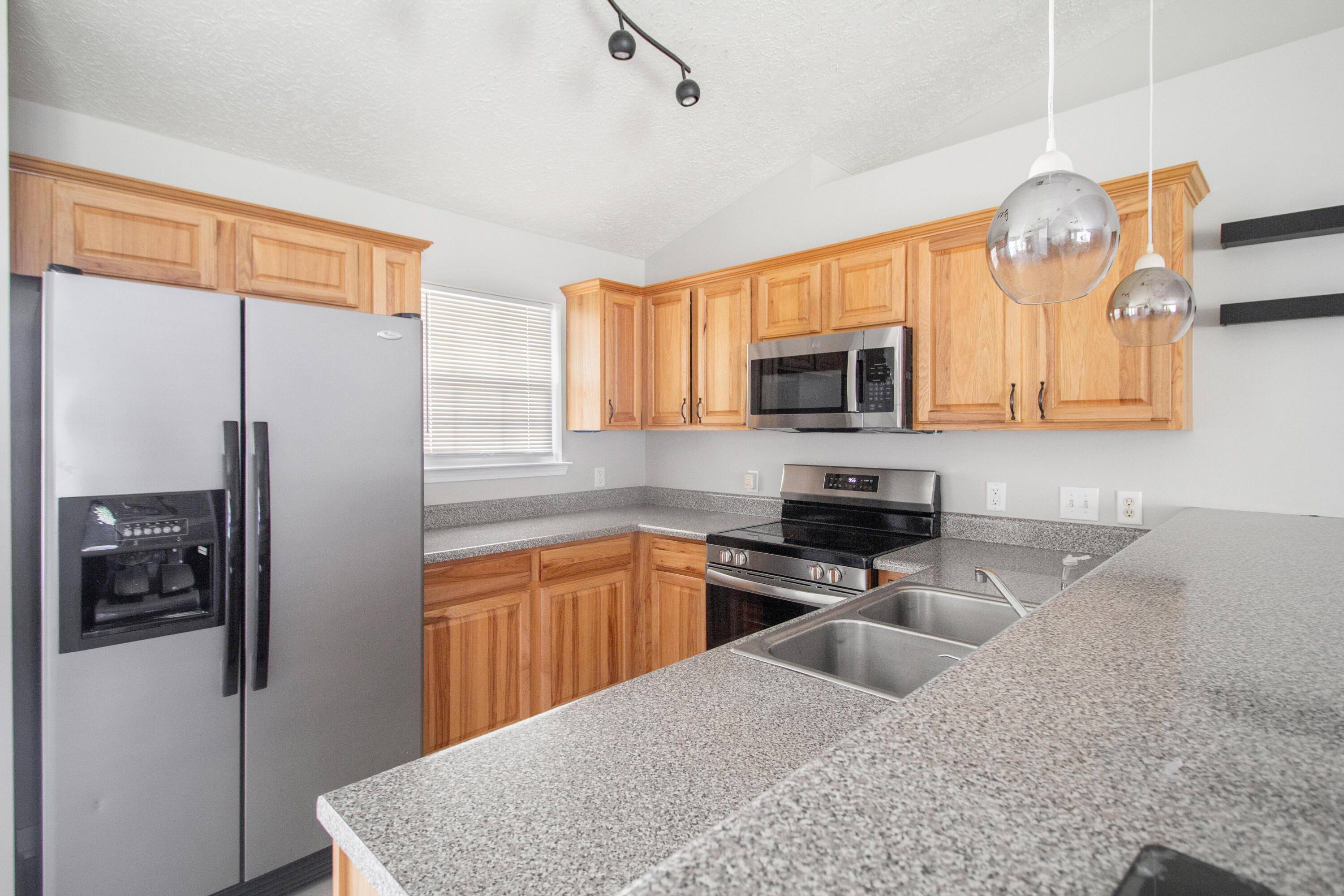 LYNNPOINTE SOUTH PLAT - Residential