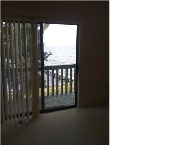 DOLPHIN COVE ESTATES - Residential Lease