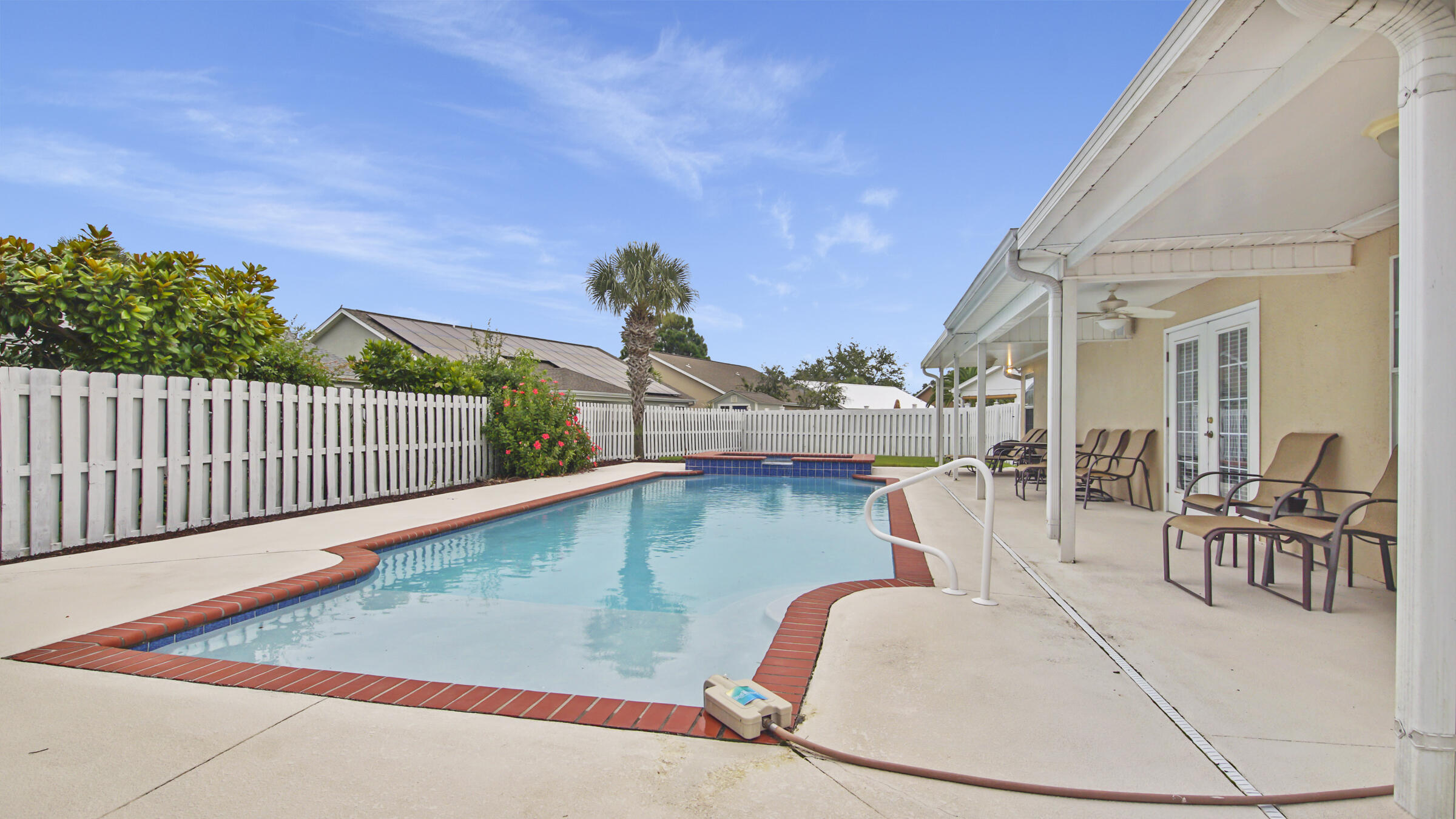 SUMMERWOOD - Residential