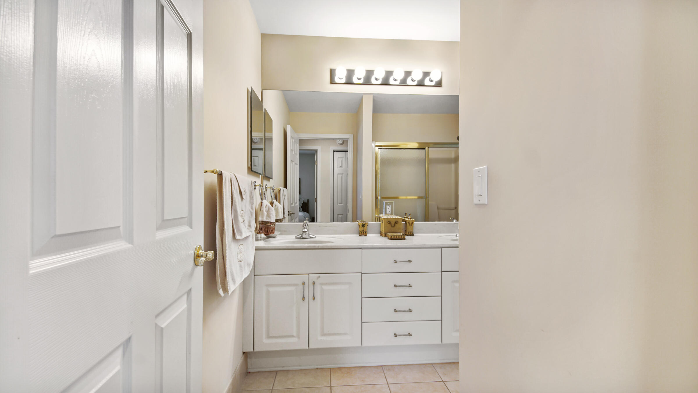 SUMMERWOOD - Residential