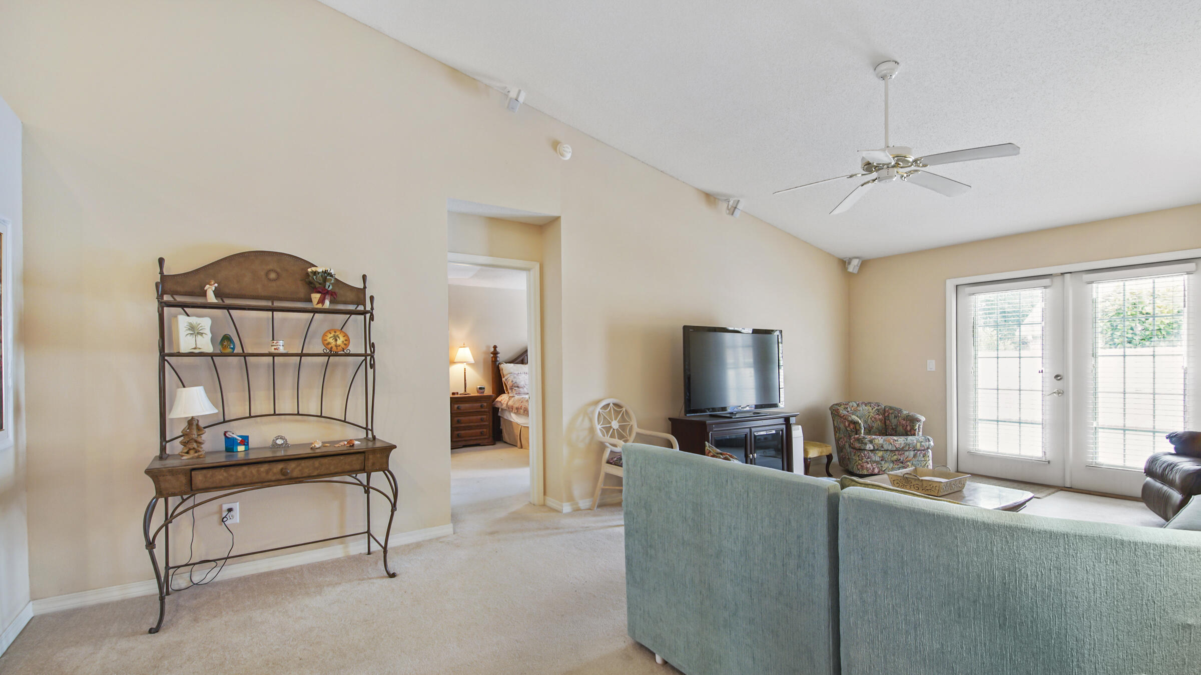 SUMMERWOOD - Residential