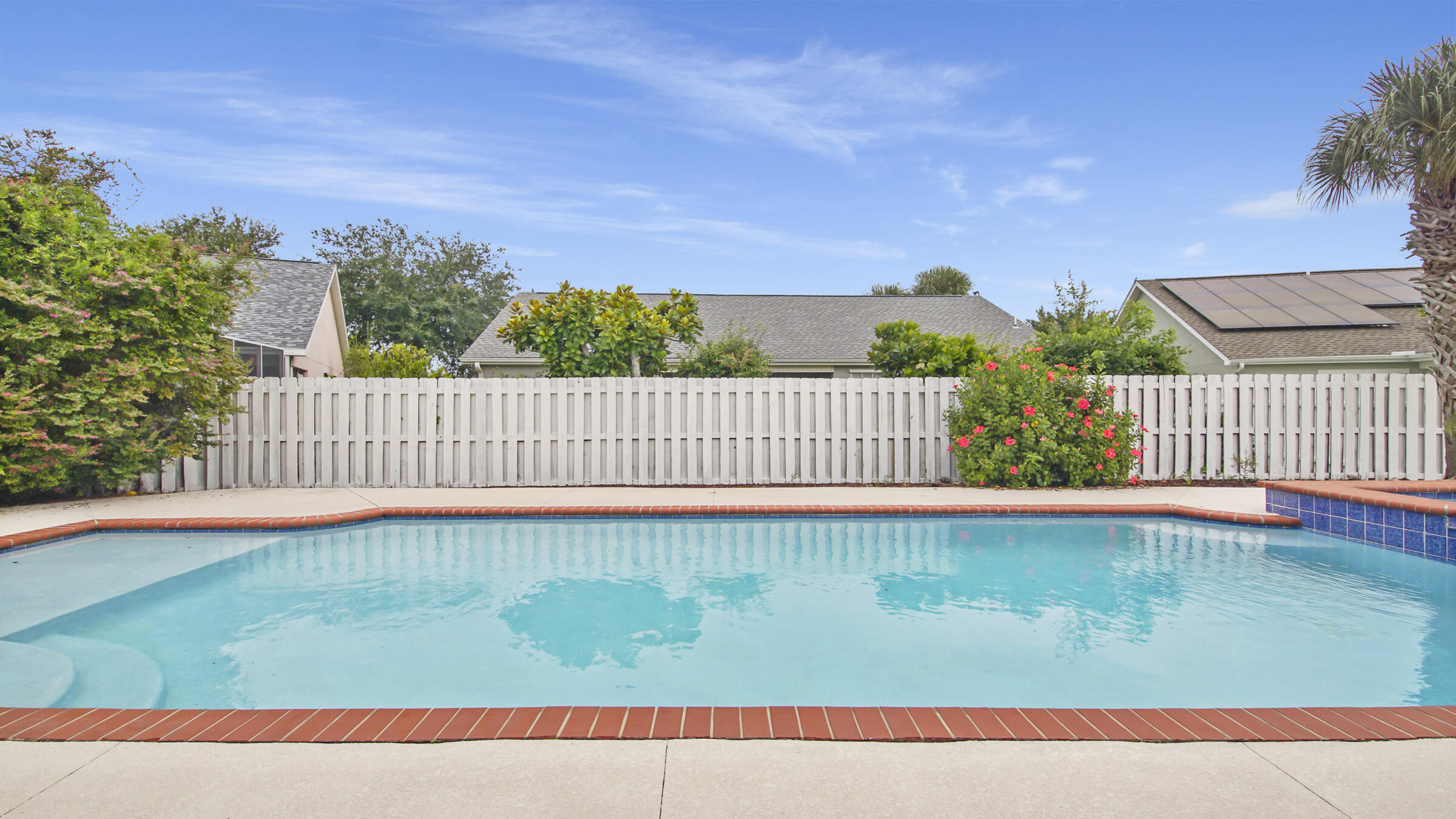 SUMMERWOOD - Residential