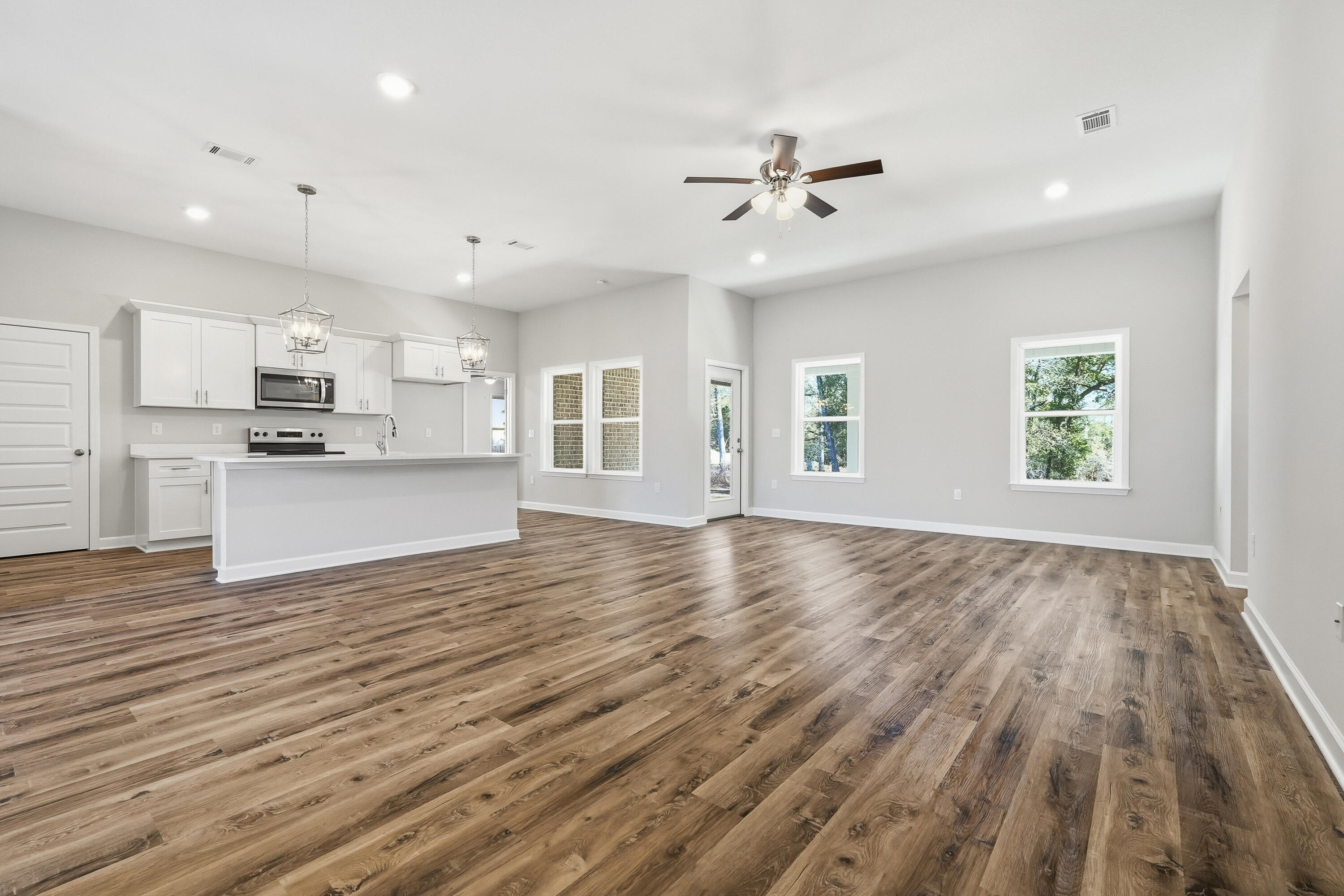 HOLLAND PLACE - Residential