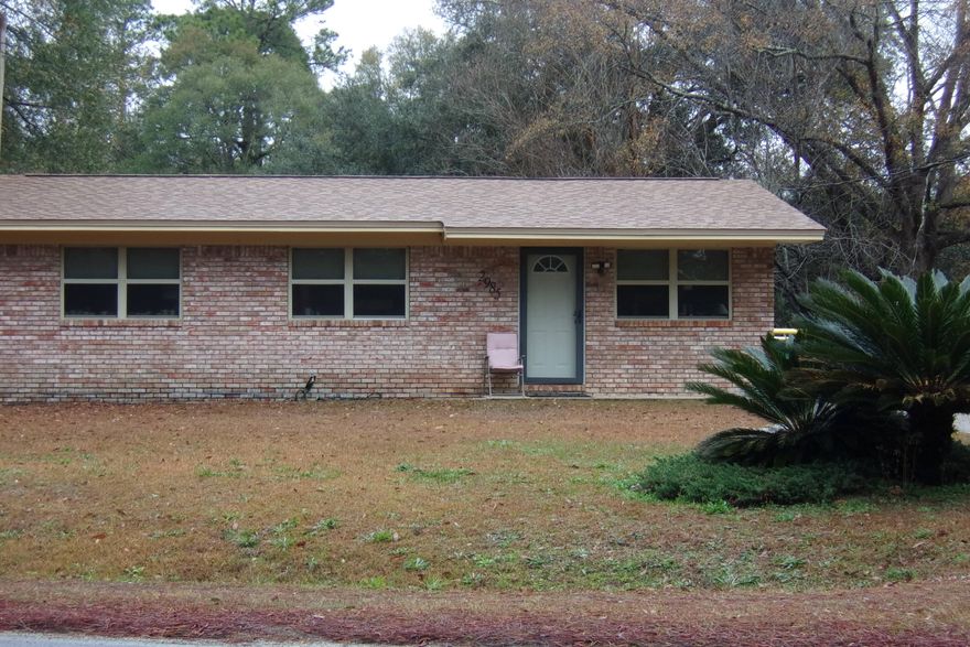 3 Bedroom, 1 1/2 Bath brick home that has been updated~  New roof installed August 2020~  Kitchen has tile floors, smooth top range~  Utility/laundry room just off the kitchen / dining area~ The large back yard is fenced in with chain link fencing and has a large shop/garage~  Don't let the size fool you~  Seller will need 10 days post occupancy to get moved~