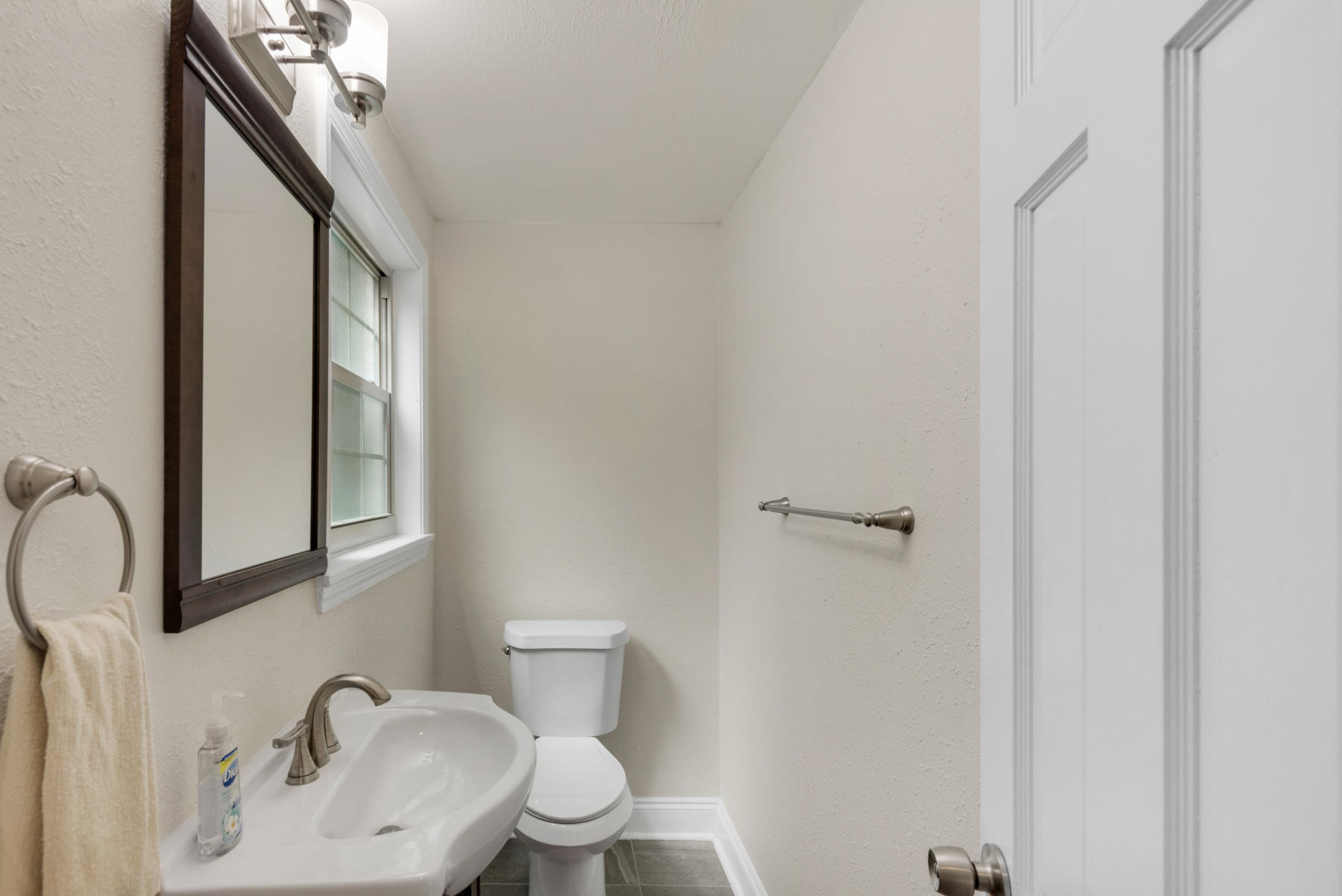 COLONY ESTATES lot 42, block 4 - Residential