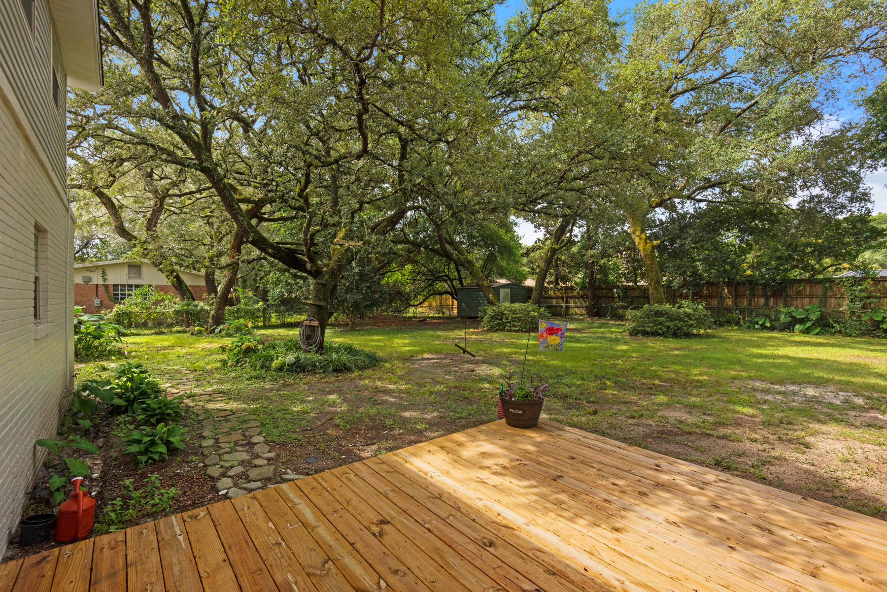 COLONY ESTATES lot 42, block 4 - Residential