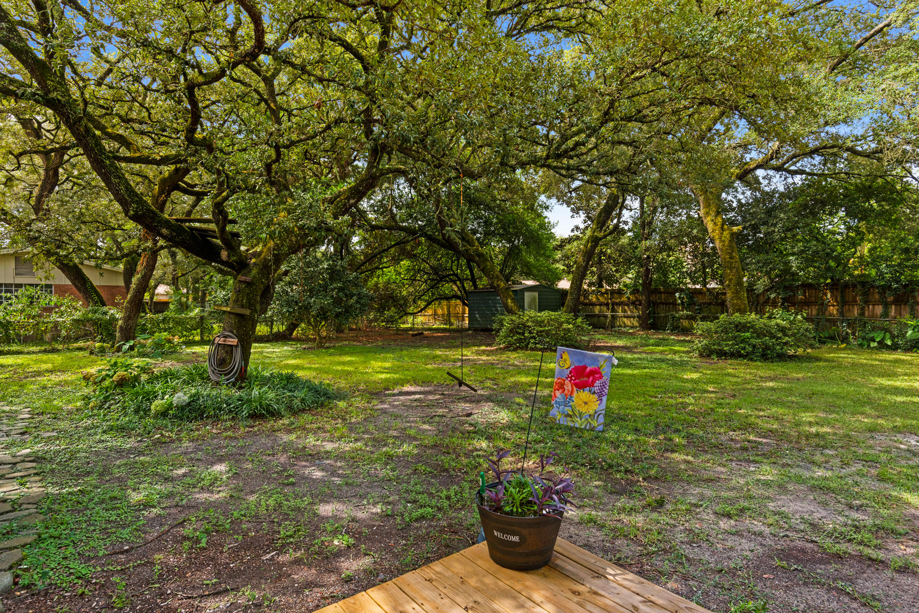 COLONY ESTATES lot 42, block 4 - Residential